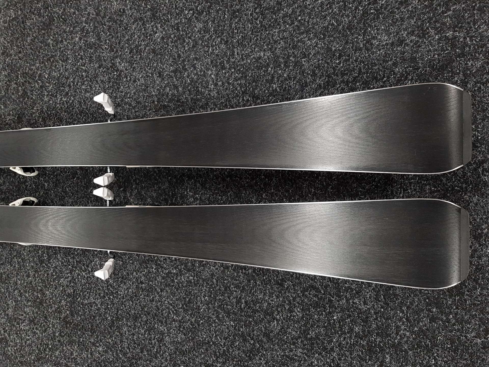 Schiuri ATOMIC Redster Edge SL folosite + legături Atomic XT 12