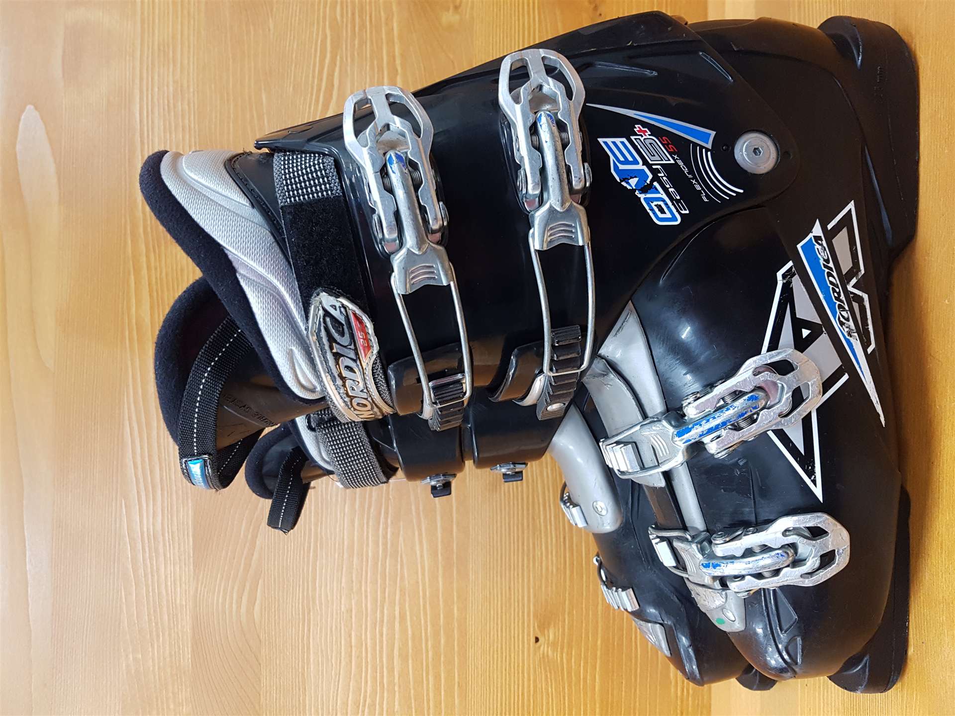 Použité lyžiarky NORDICA ONE EASY 5+ 55