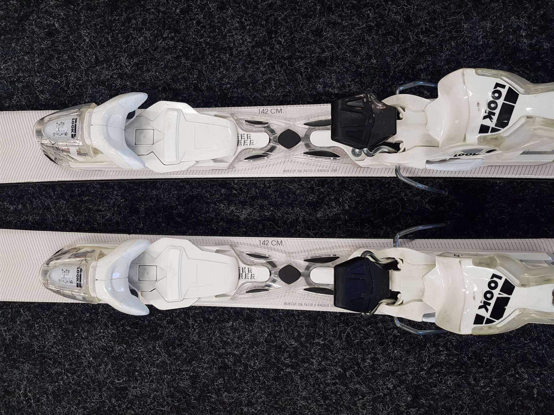 Sci usati ROSSIGNOL Nova 7 LTD + attacchi Look Xpress 11