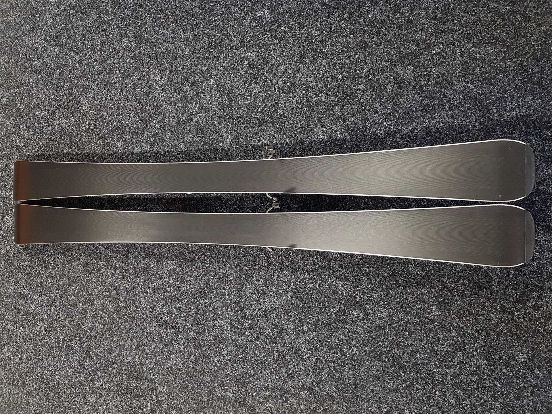 Sci usati ROSSIGNOL Nova 7 LTD + attacchi Look Xpress 11