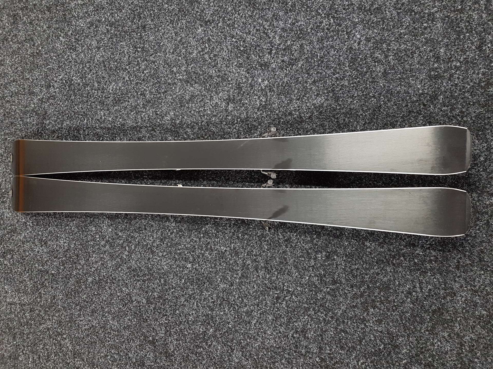 Použité lyže ATOMIC Race 8  + viazanie Atomic 4,5