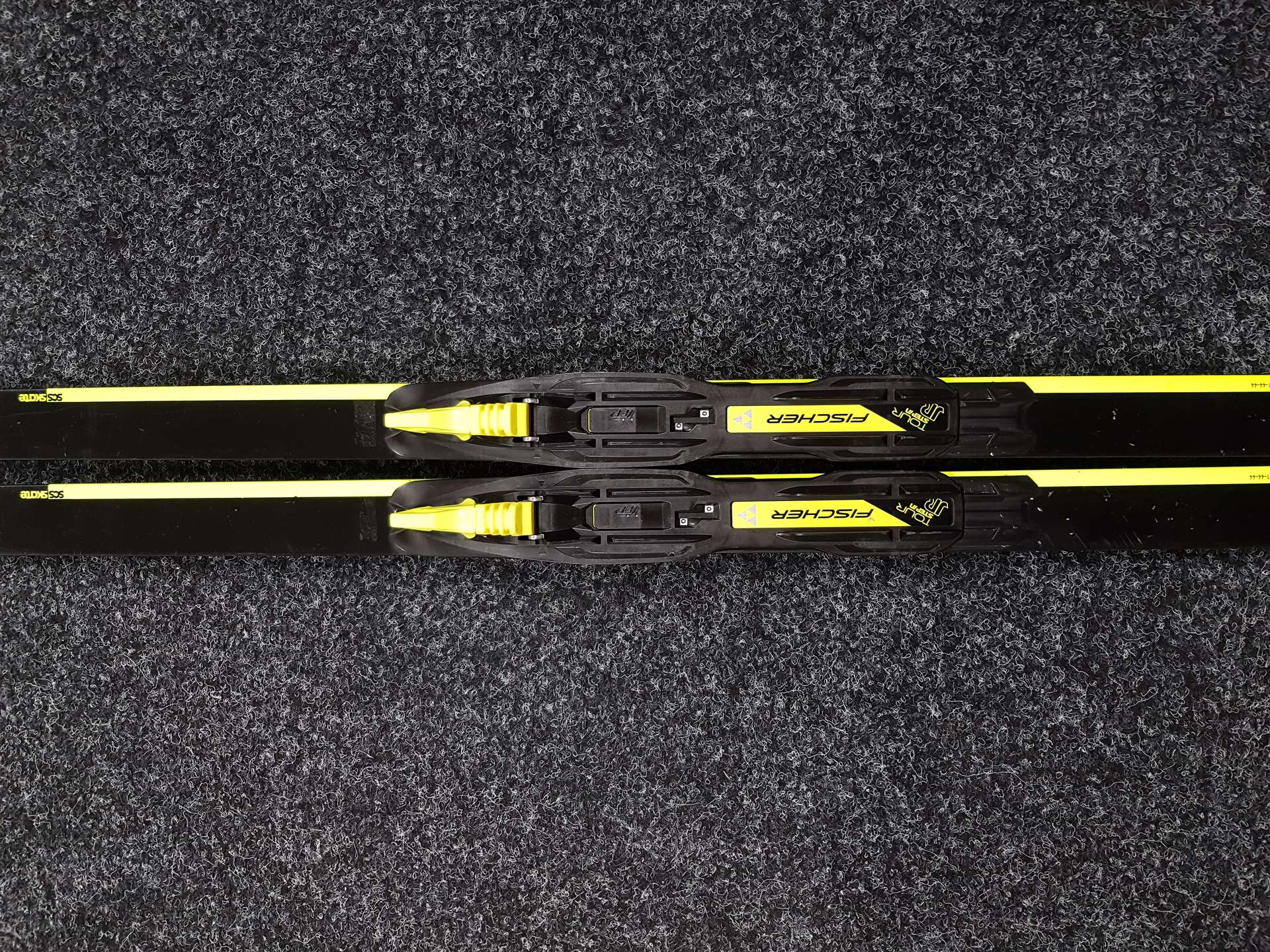 Gebrauchte Fischer SCS Skate JR Langlaufski + Fischer NNN Bindungen