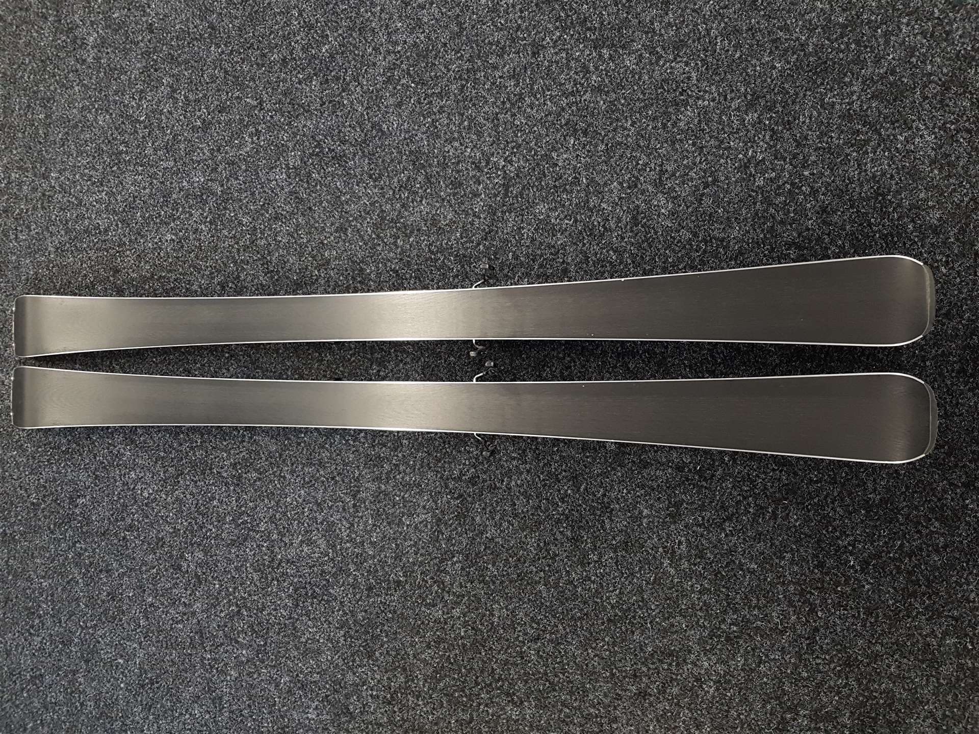 Używane narty BLIZZARD WCR + wiązania Marker TLT 10