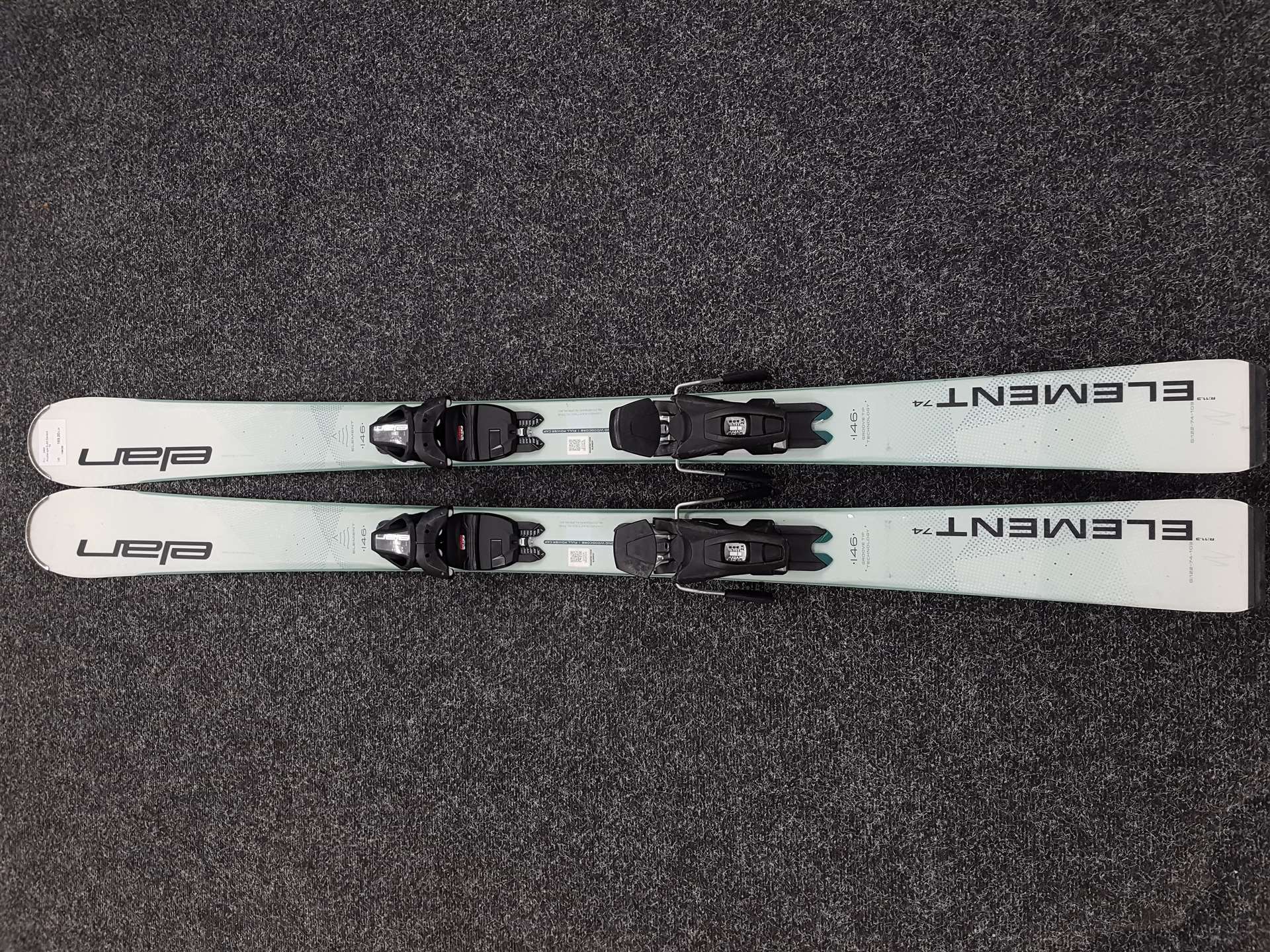 Použité lyže ELAN Element 74