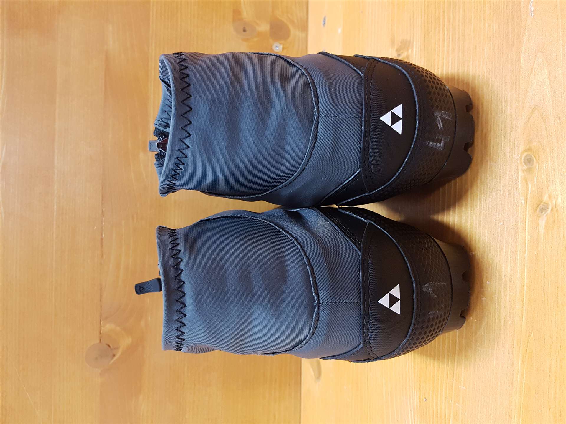 Chaussures de course à pied FISCHER XC Touring d'occasion - Fixations NNN