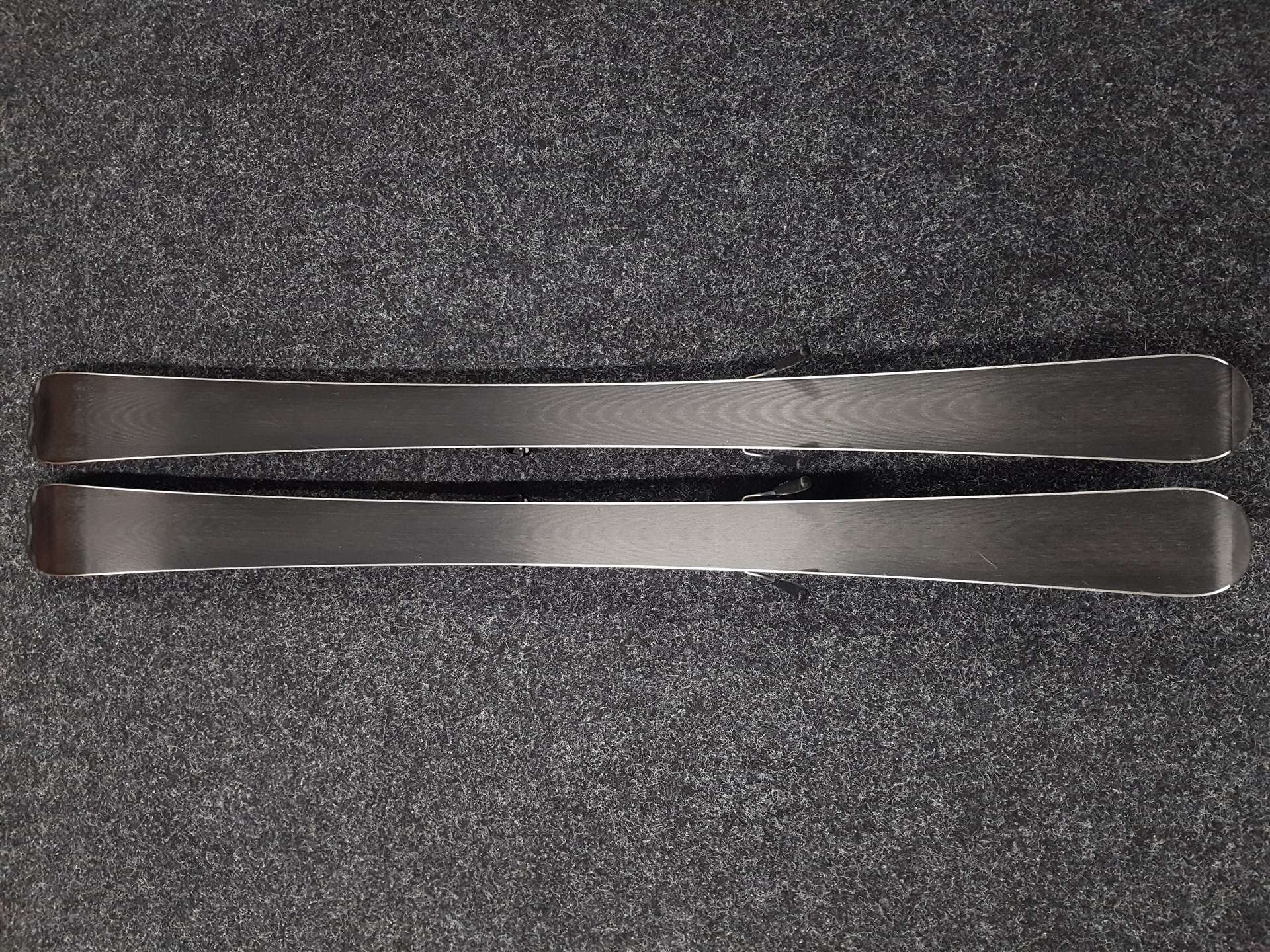 Skis enfant HEAD Super Shape d'occasion + fixations Tyrolia SLR 7.5