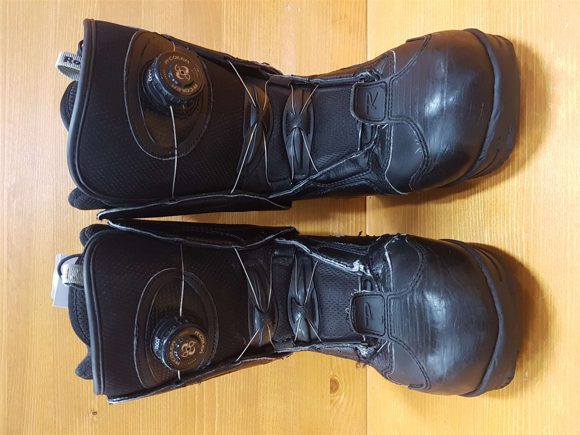 Ghete de snowboard ROSSIGNOL folosite