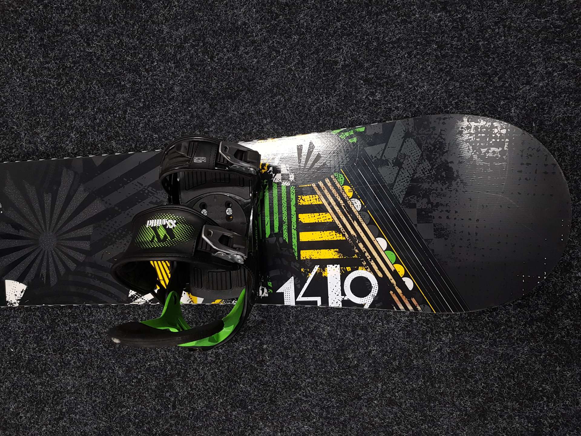 Używana deska snowboardowa VOLKL Dish + wiązania Volkl rozmiar M