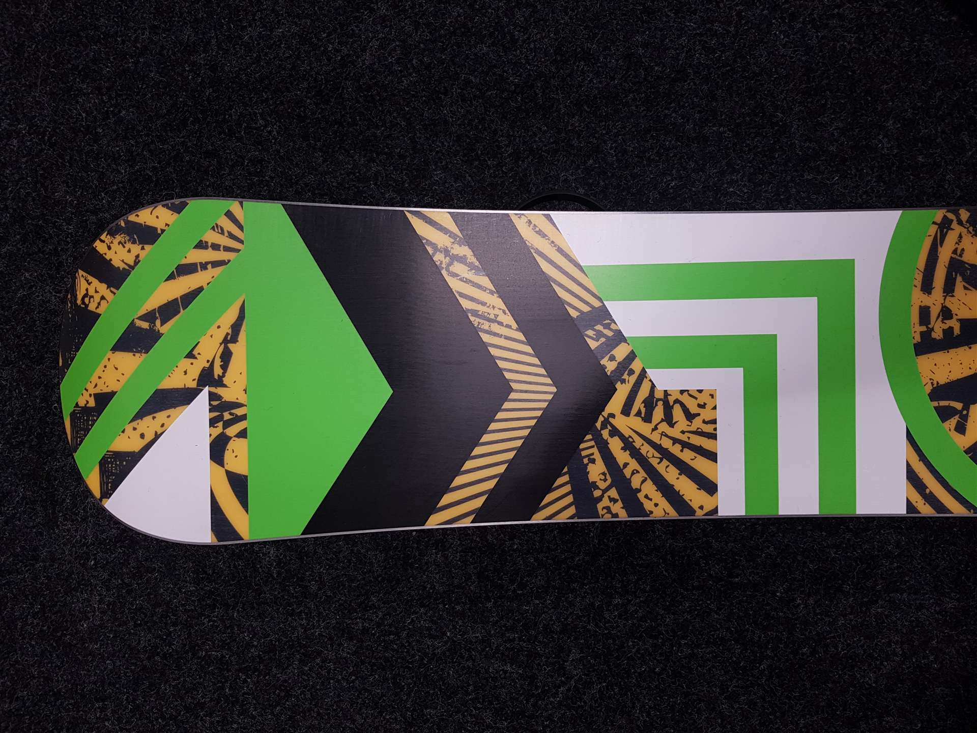 Używana deska snowboardowa VOLKL Dish + wiązania Volkl rozmiar M