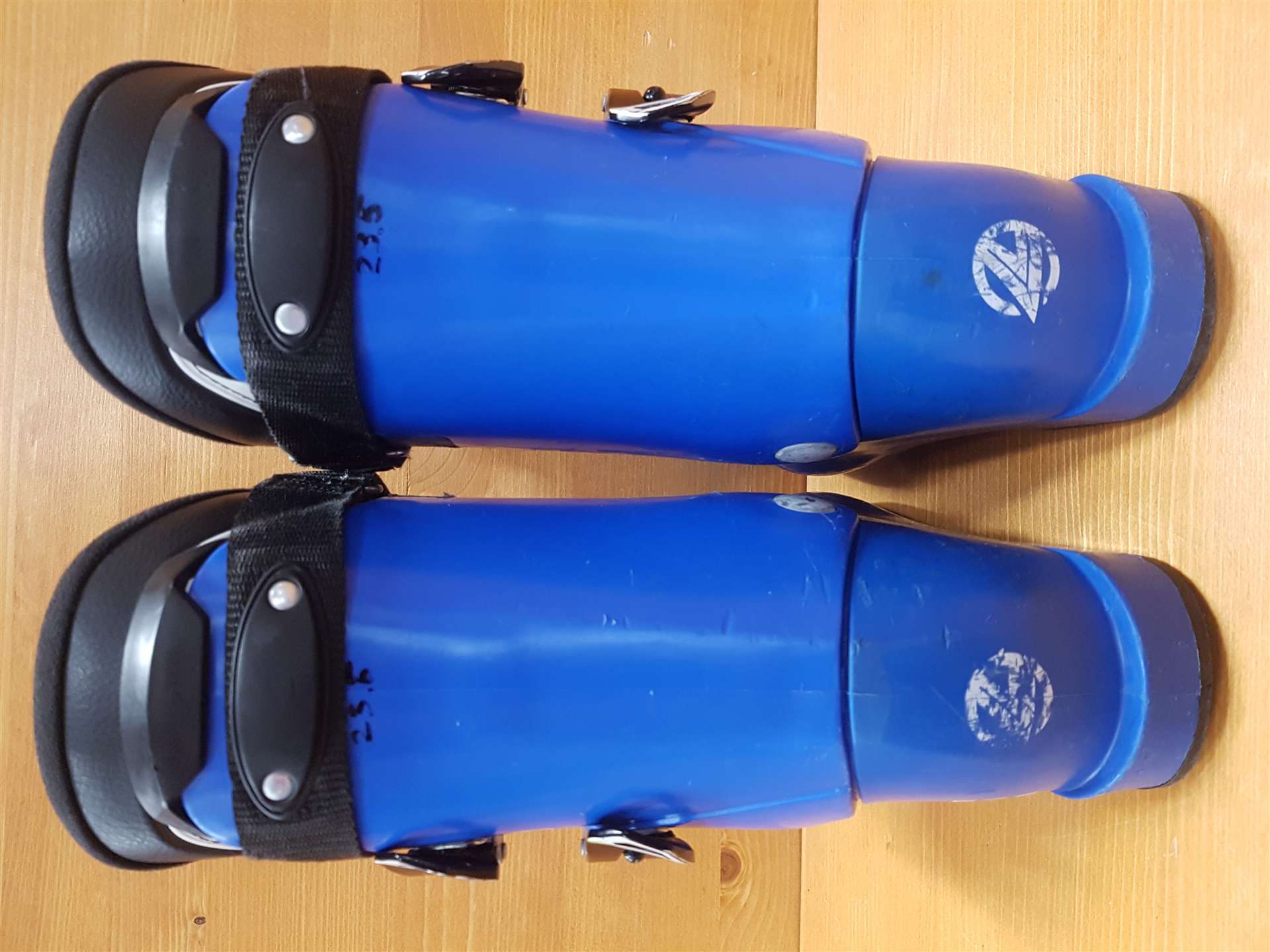 Použité lyžiarky LANGE RSJ 65