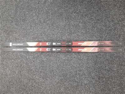Použité běžecké lyže (backcountry) SPORTEN Ranger + vázání NNN Roteffella