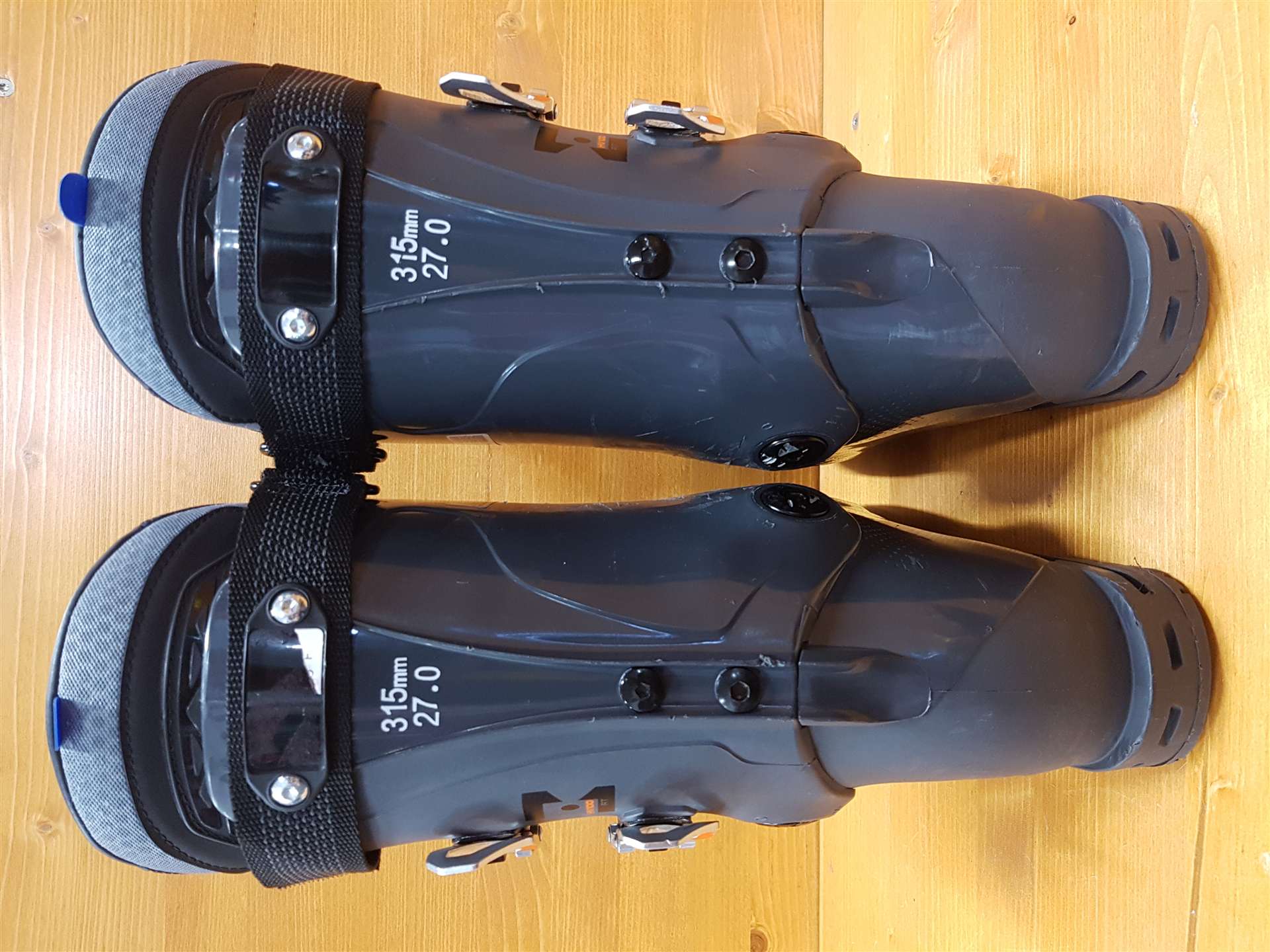 Clăpari de schi second-hand TECNICA 100 HV