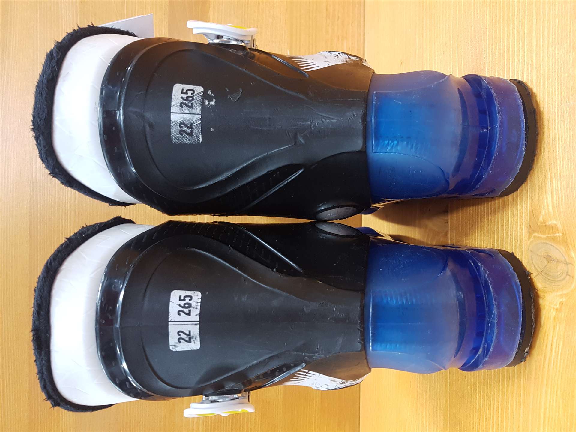 Gebrauchte SALOMON T3 Skischuhe