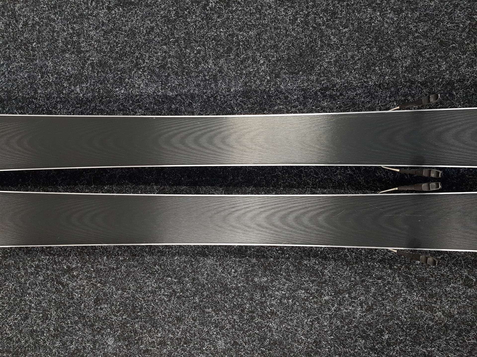 Schiuri freestyle NORDICA Ace of Spades Jr folosite + legături Marker 7.0