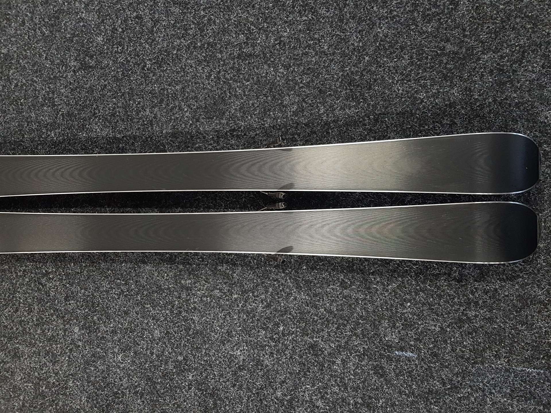 Schiuri freestyle NORDICA Ace of Spades Jr folosite + legături Marker 7.0