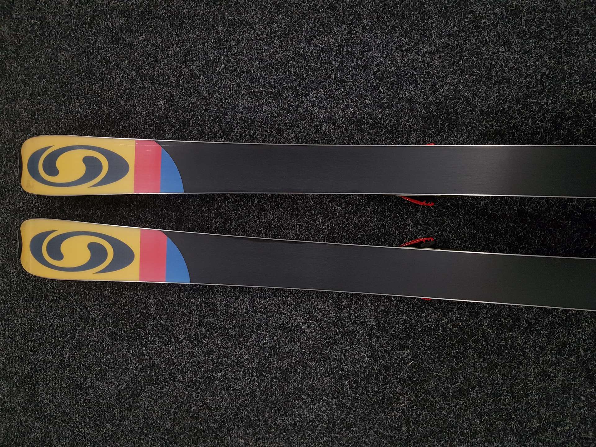 Bazárové lyže Salomon Crossmax 10