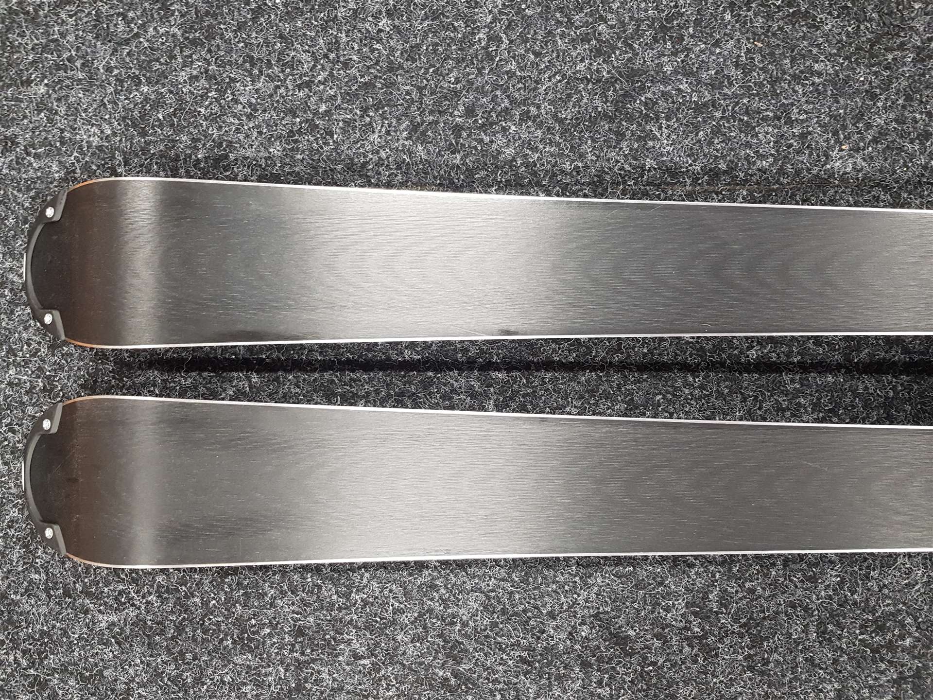 Použité lyže VOLKLRacetiger GS + viazanie Marker 7