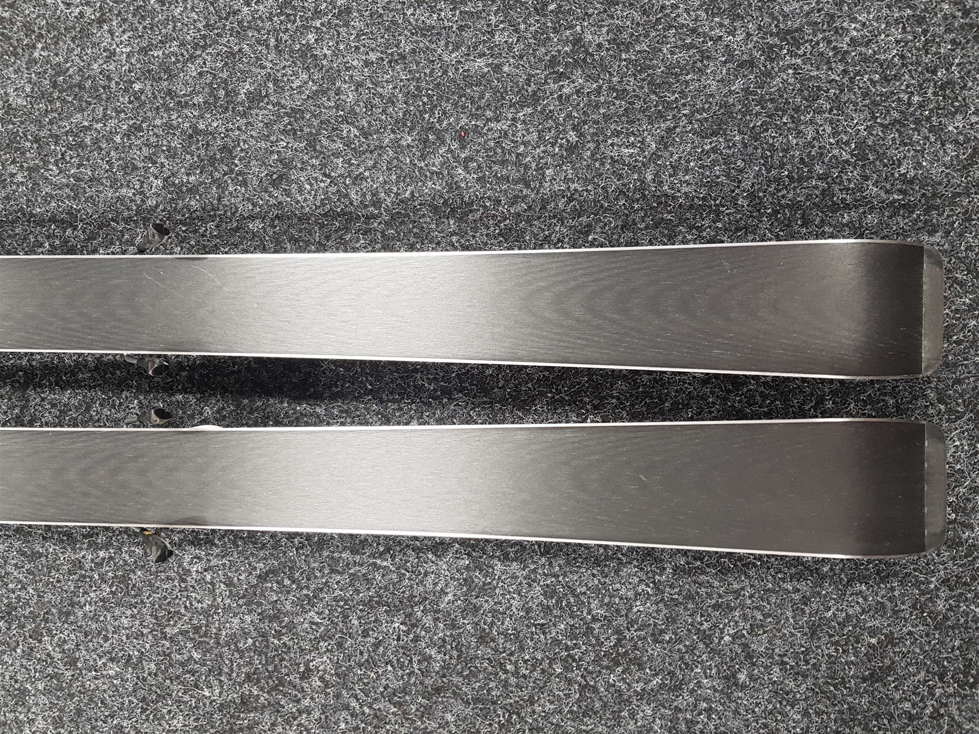 Použité lyže VOLKLRacetiger GS + viazanie Marker 7