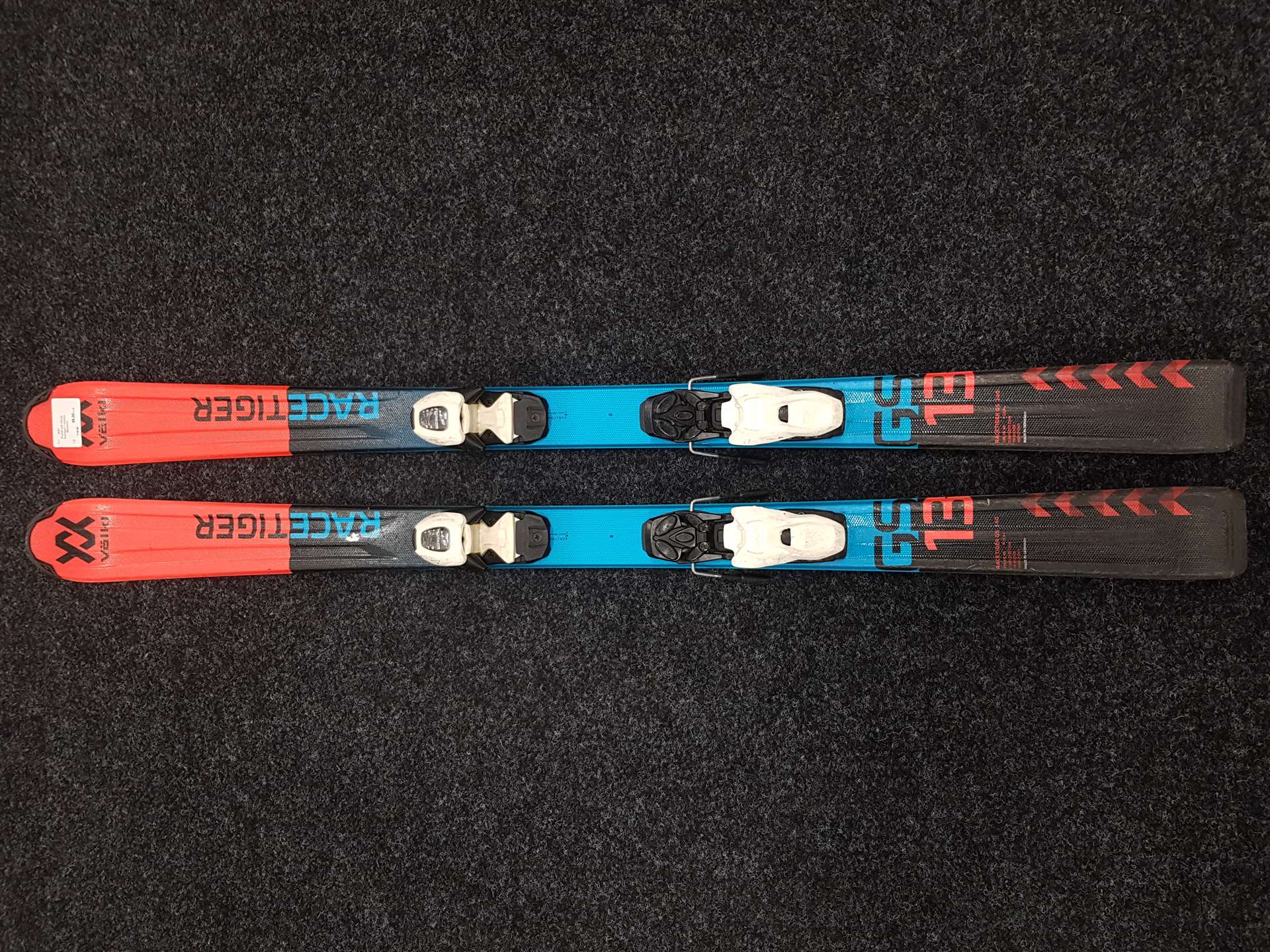 Použité lyže VOLKL Racetiger + vázání Marker4,5