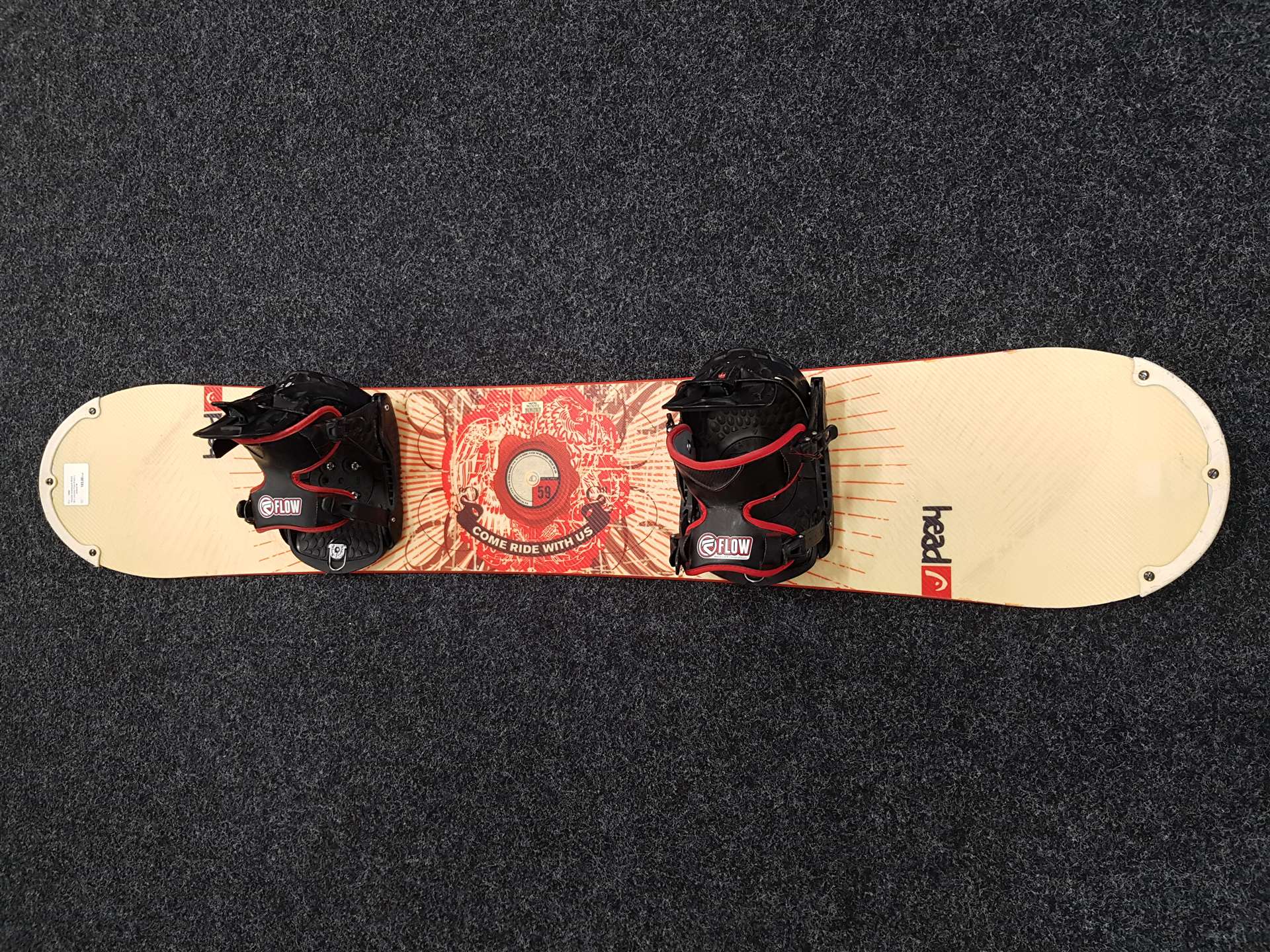 Snowboard HEAD 59 folosit + legături Flow (Fastec) mărimea M
