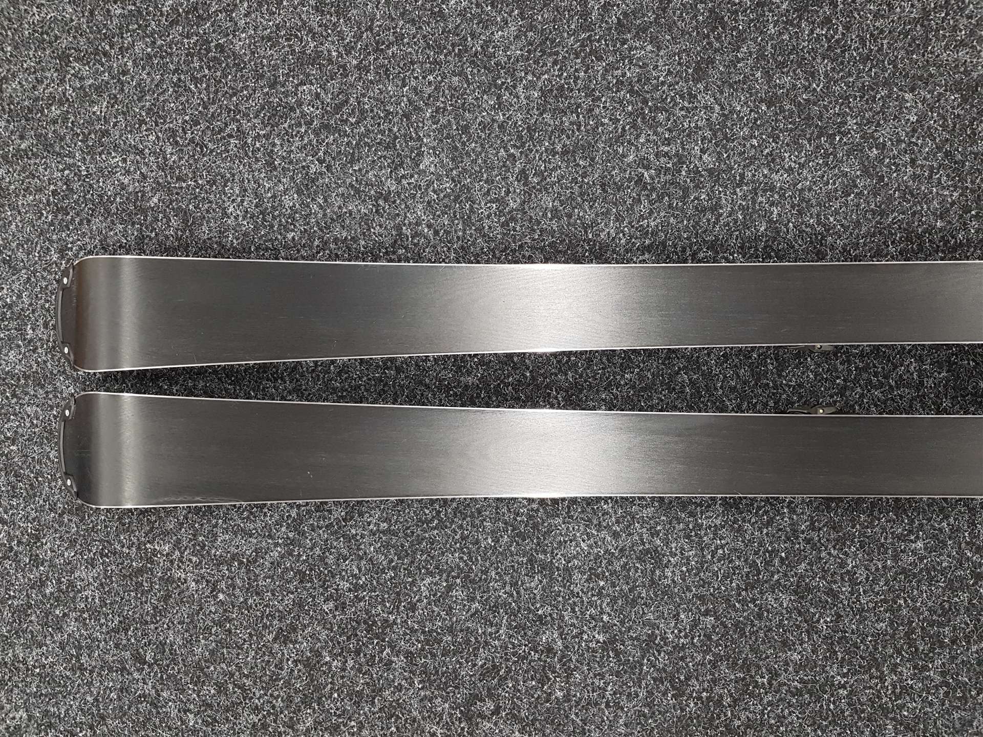 Używane narty VOLKL Deacon 7.2 + wiązania Marker FDT 10