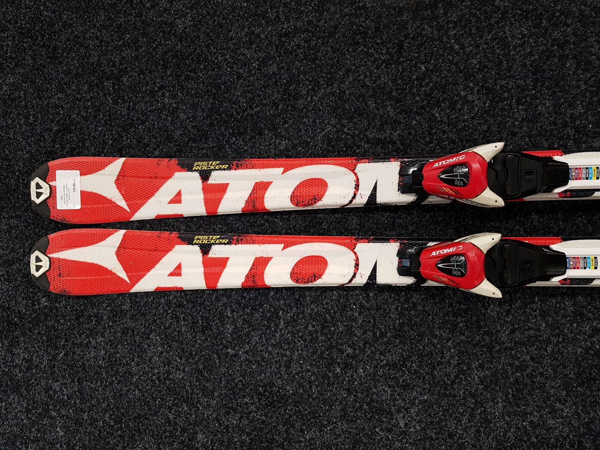 Použité lyže ATOMIC Redster Edge + vázání Atomic XTE 7