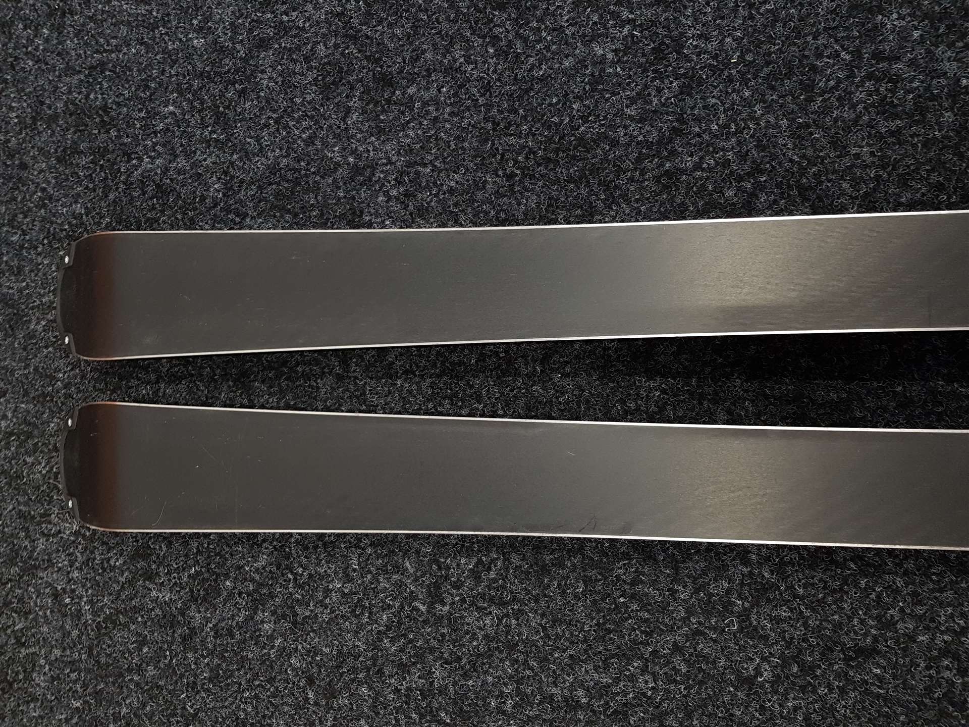 Używane narty VOLKL Racetiger SL + wiązania Marker 7.0