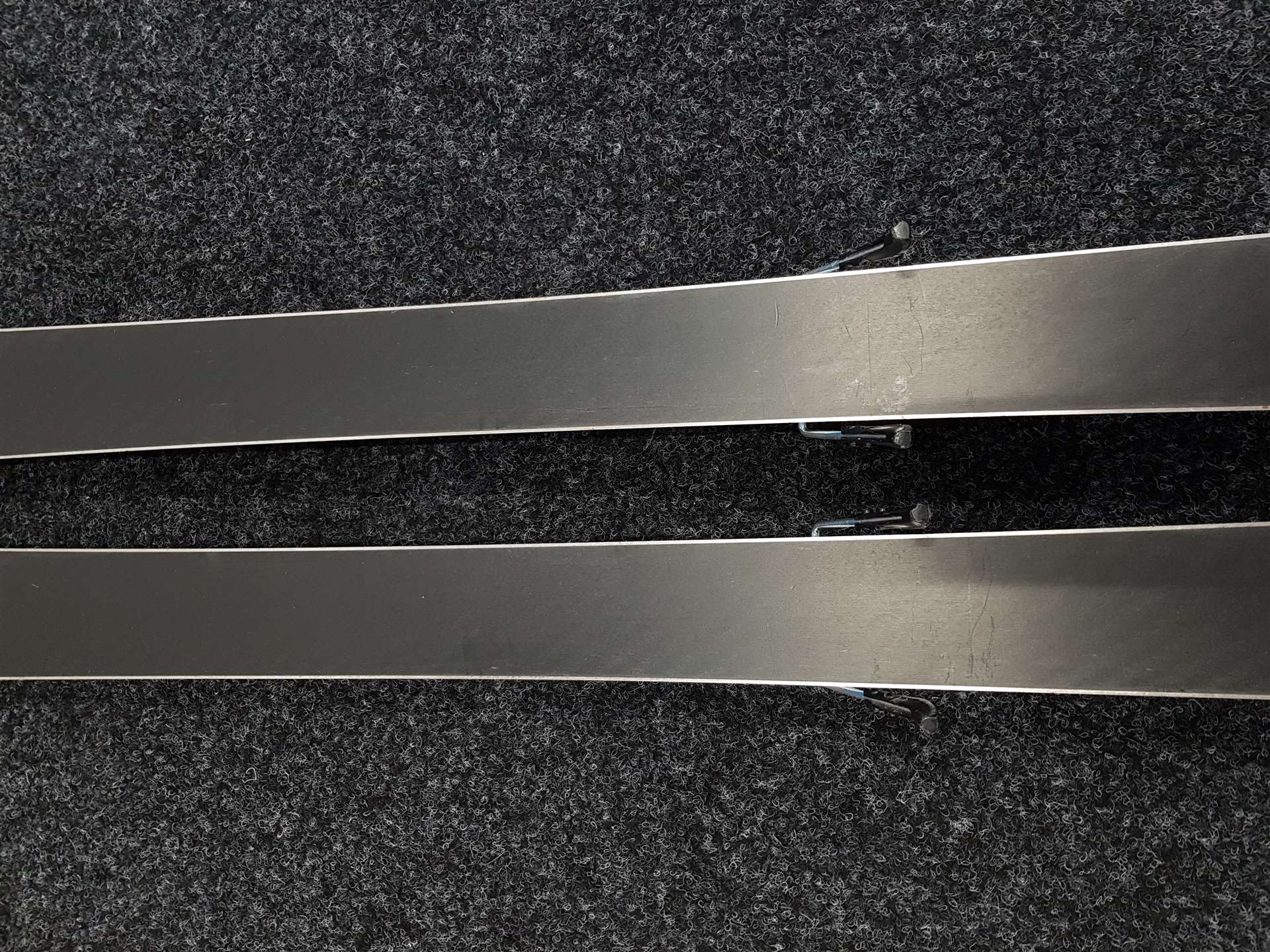 Używane narty VOLKL Racetiger SL + wiązania Marker 7.0