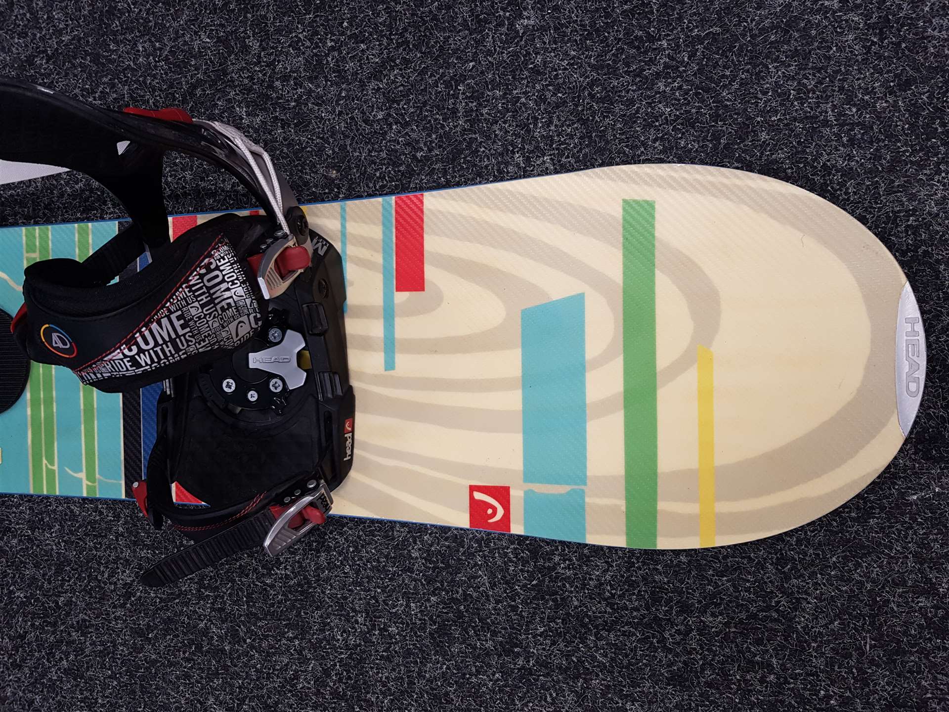 Gebrauchtes Head Snowboard + Head Bindungen Größe M