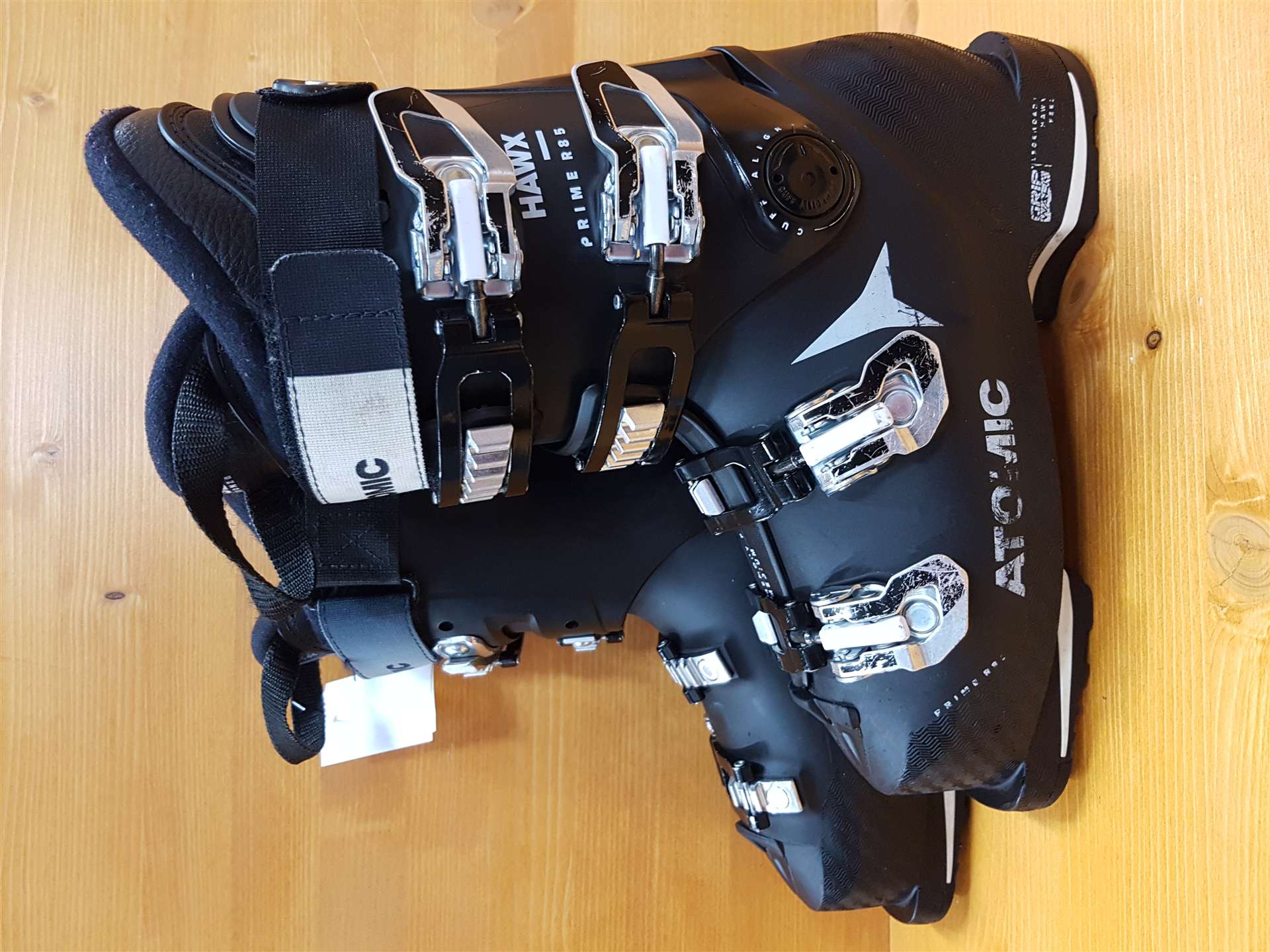 Použité lyžiarky ATOMIC Hawx Prime R85