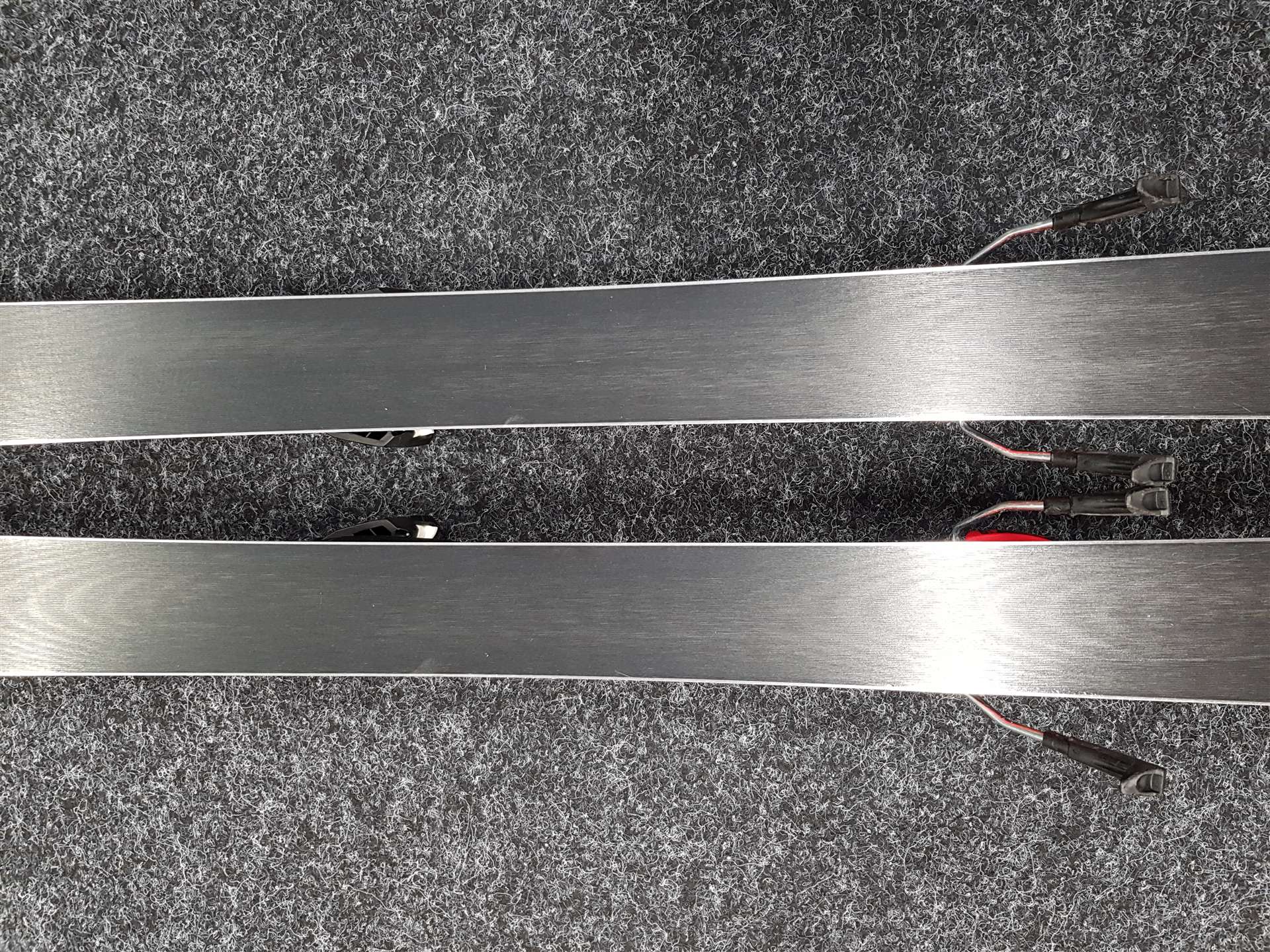Sci usati ATOMIC Redster J4 + attacchi Atomic 6