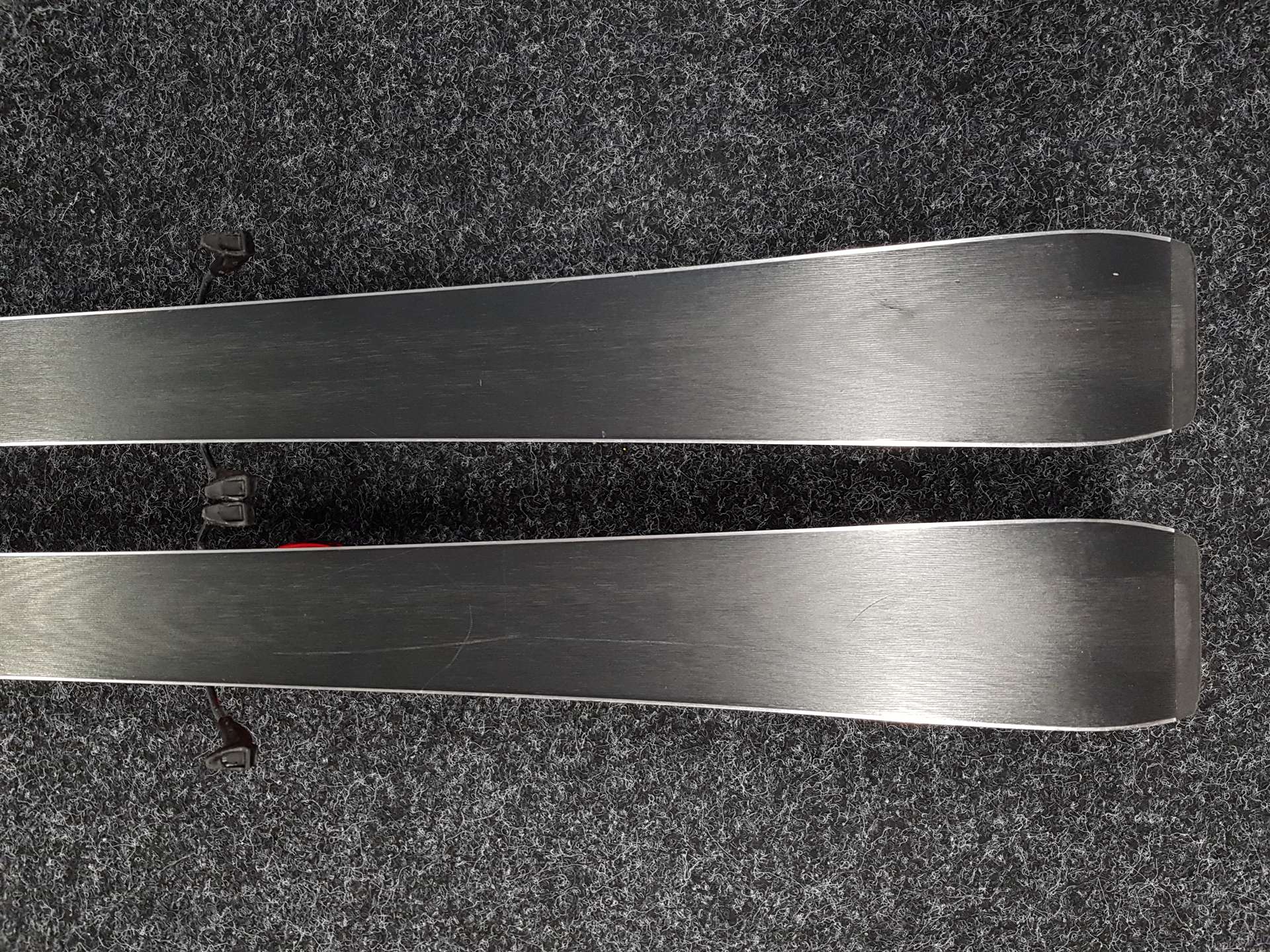 Sci usati ATOMIC Redster J4 + attacchi Atomic 6
