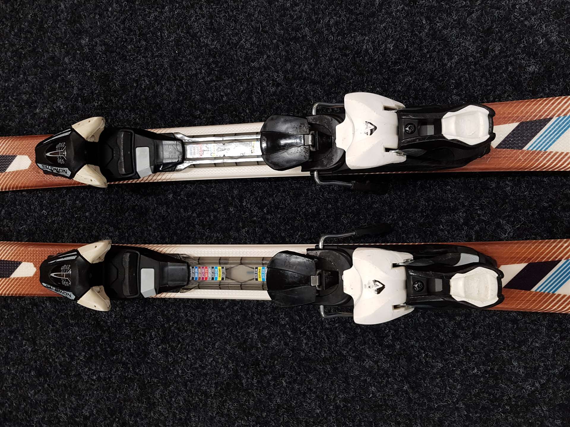 Gebrauchte Ski SALOMON Enduro JR 800 + Bindungen Salomon 7