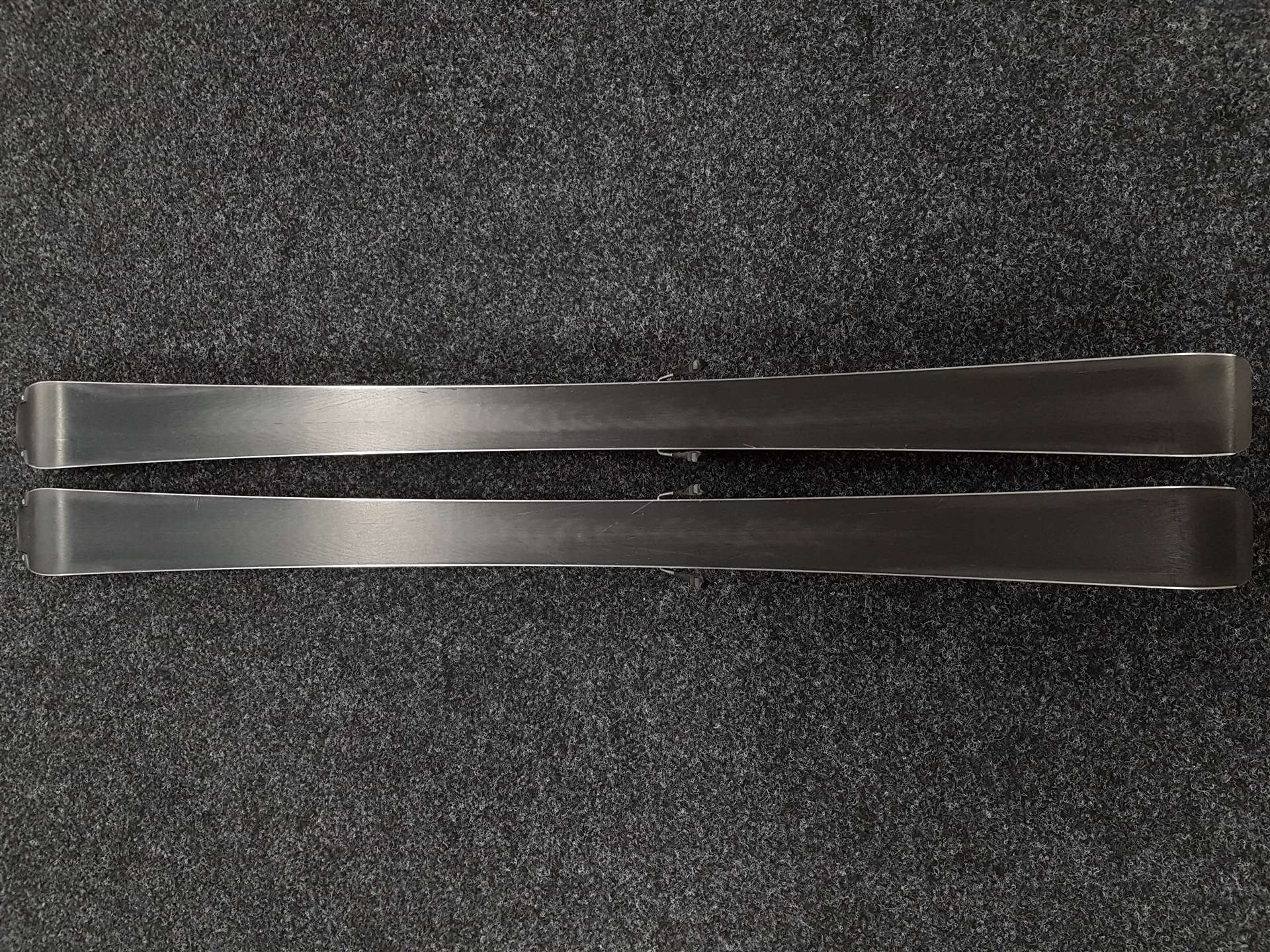 Schiuri VOLKL Racetiger GS folosite + legături Marker 4.5