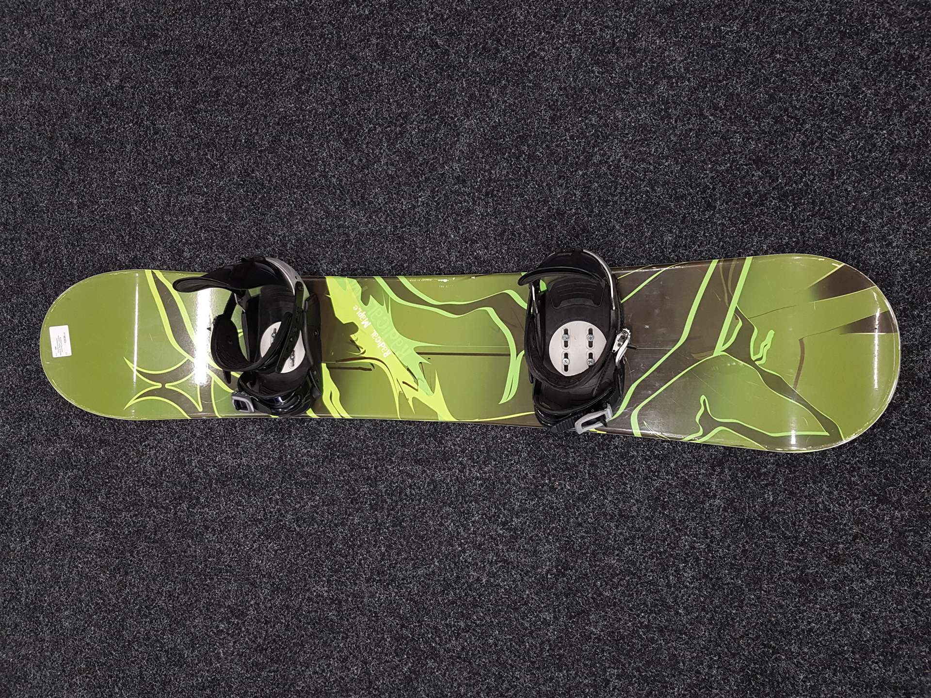 Rabljeni snowboard RADICAL Maple + HC2 Fifty vezovi veličina M
