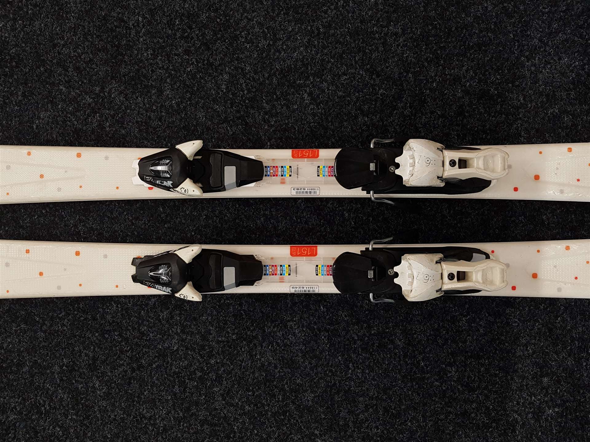 Gebrauchte SALOMON Sun Ski + Salomon 10.0 Bindungen