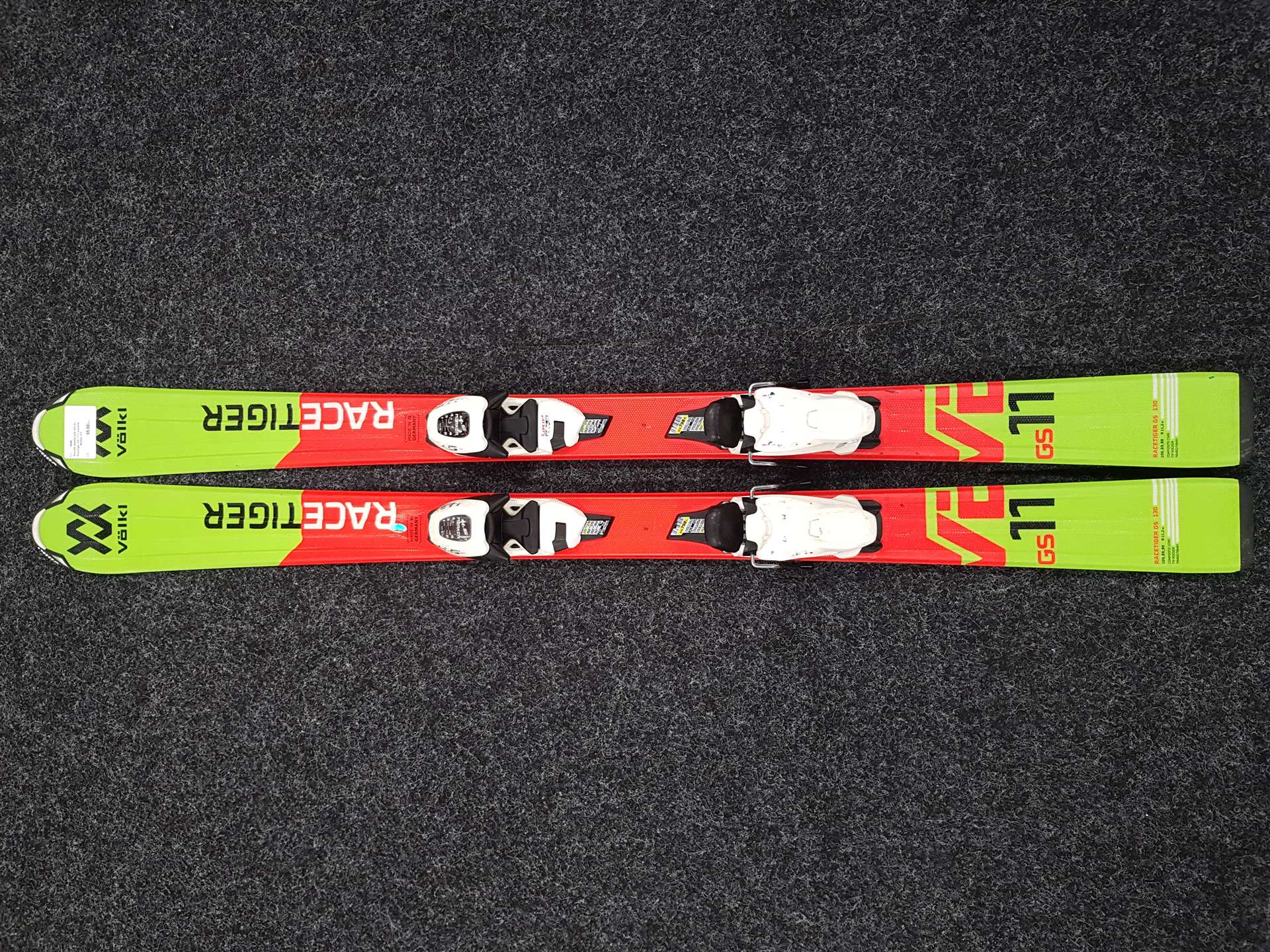 Esquís infantiles usados VOLKL Racetiger GS 11 + fijaciones Marker 4.5
