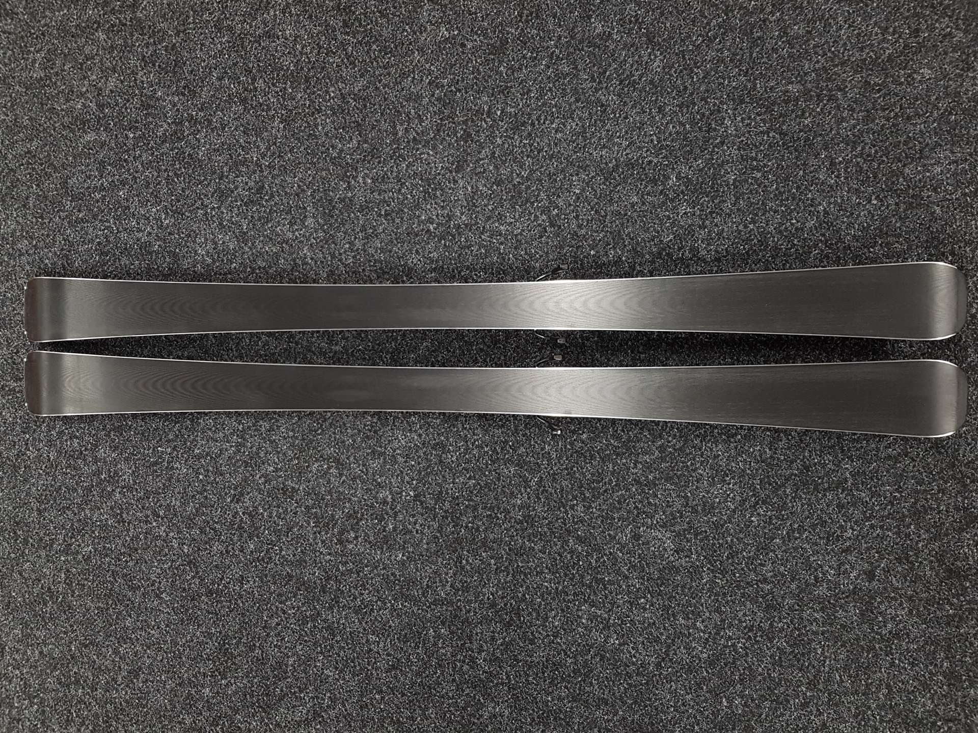 Gebrauchte ROSSIGNOL Nova 6 Ski + Look Xpress 11 Bindungen