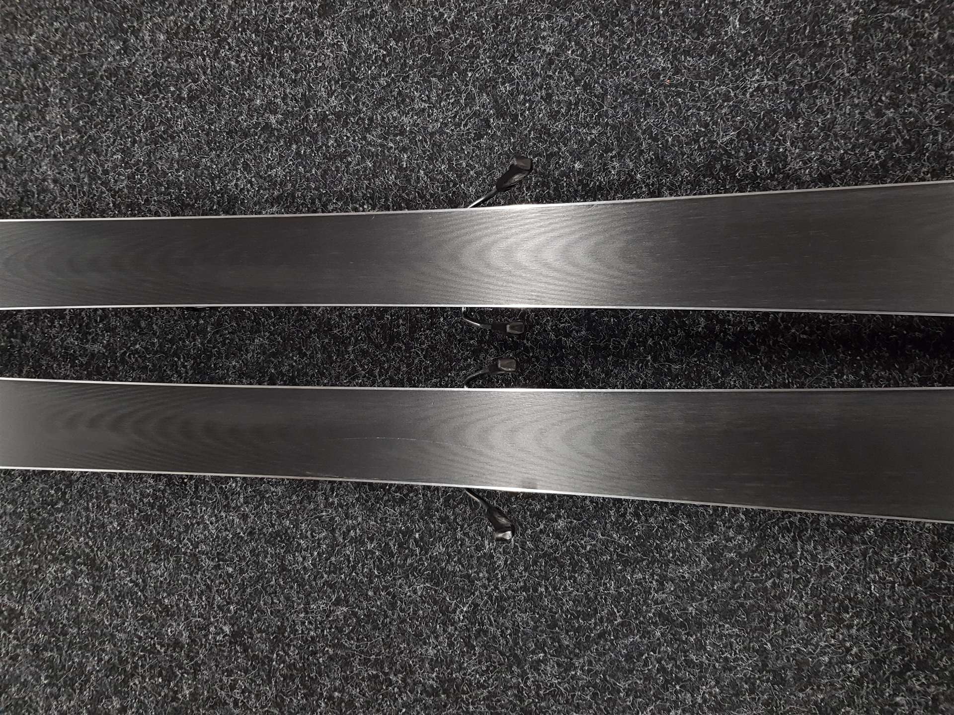 Gebrauchte ROSSIGNOL Nova 6 Ski + Look Xpress 11 Bindungen