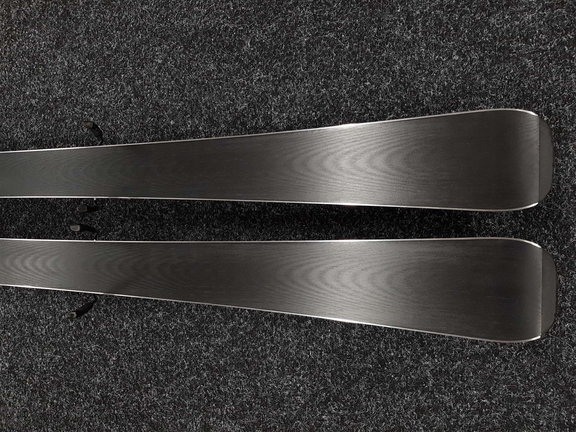 Gebrauchte ROSSIGNOL Nova 6 Ski + Look Xpress 11 Bindungen
