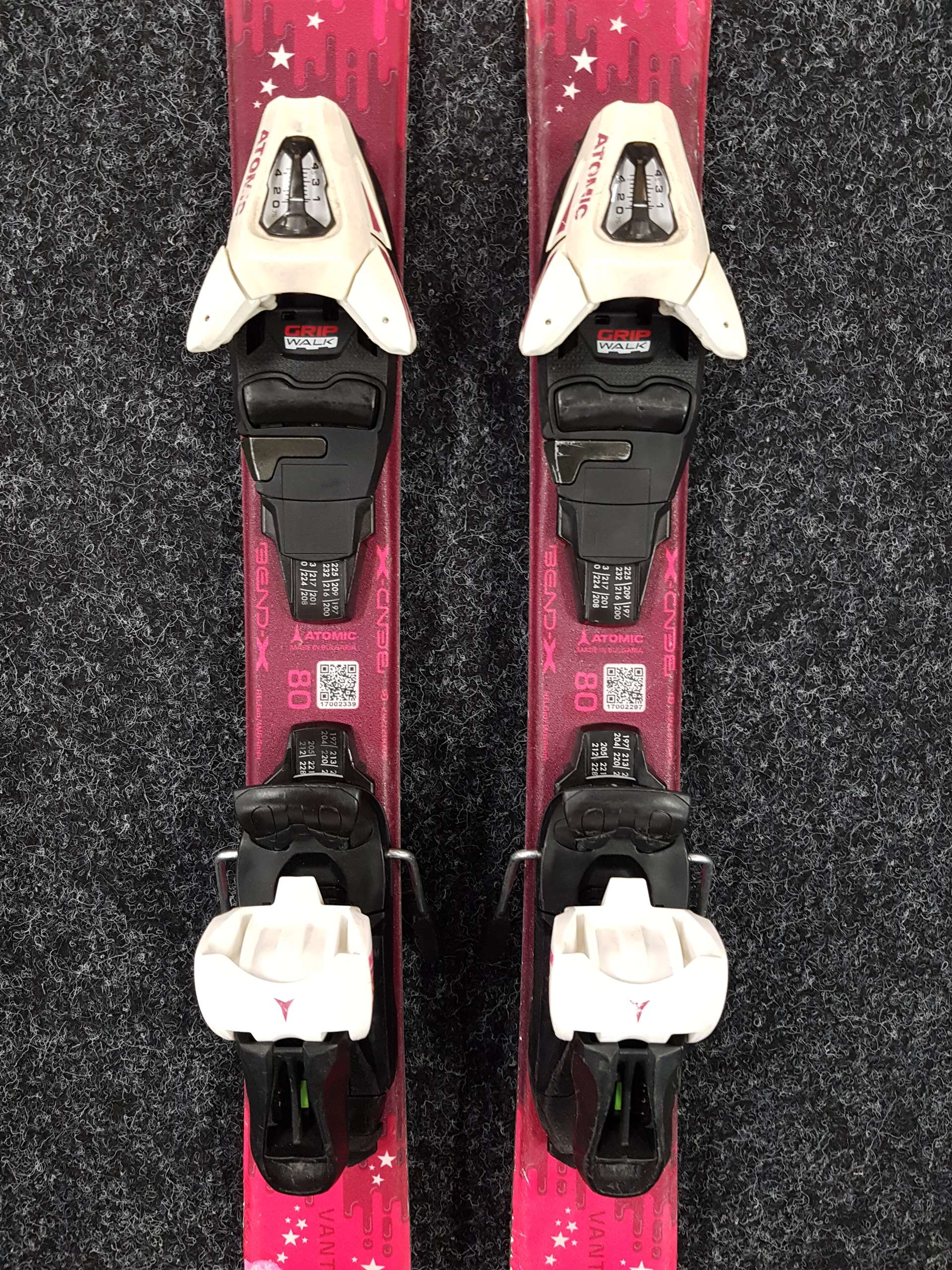 Skis enfant ATOMIC Vantage d'occasion + fixations Atomic 5