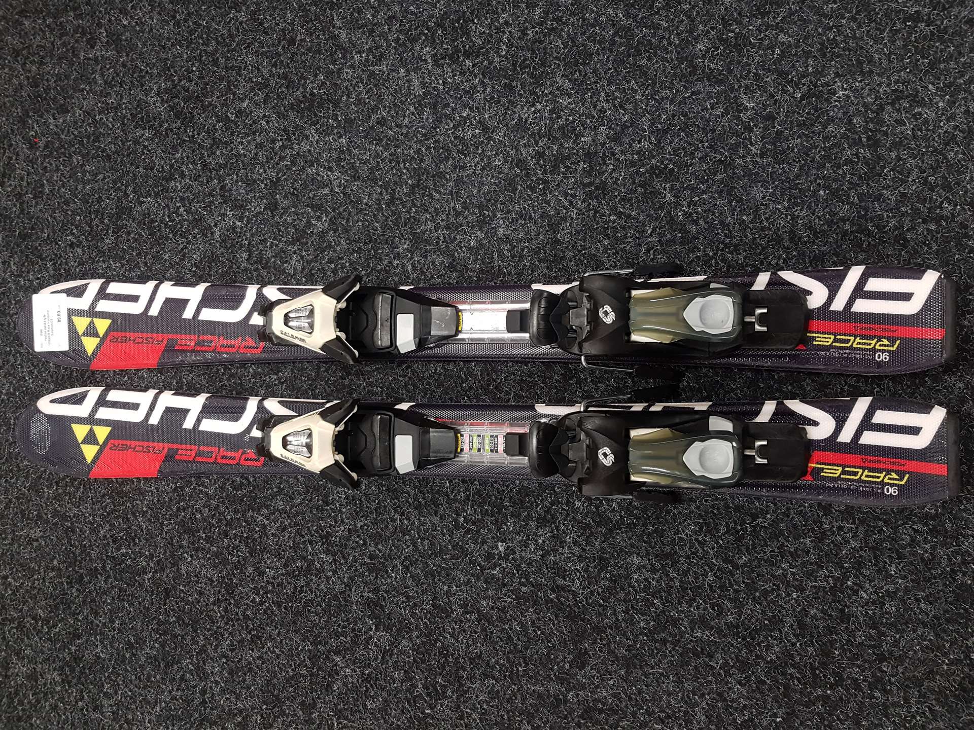 Skis enfant FISCHER Race d'occasion + fixations Salomon C5