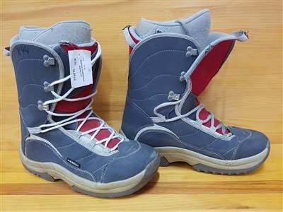 Chaussures de snowboard pas cher grises