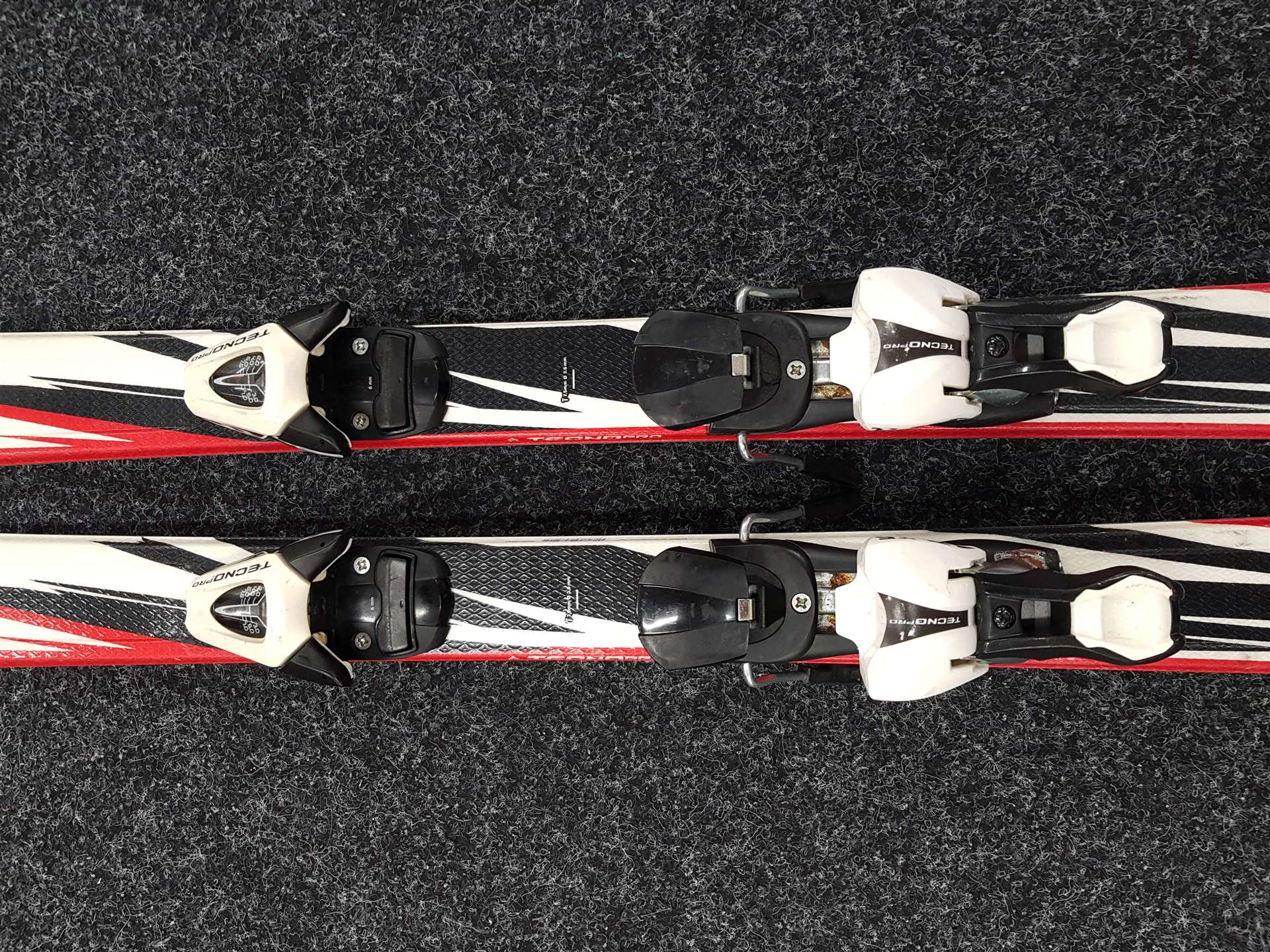 TecnoPro XT Team povoljne skije + TecnoPro TL 75 vezovi