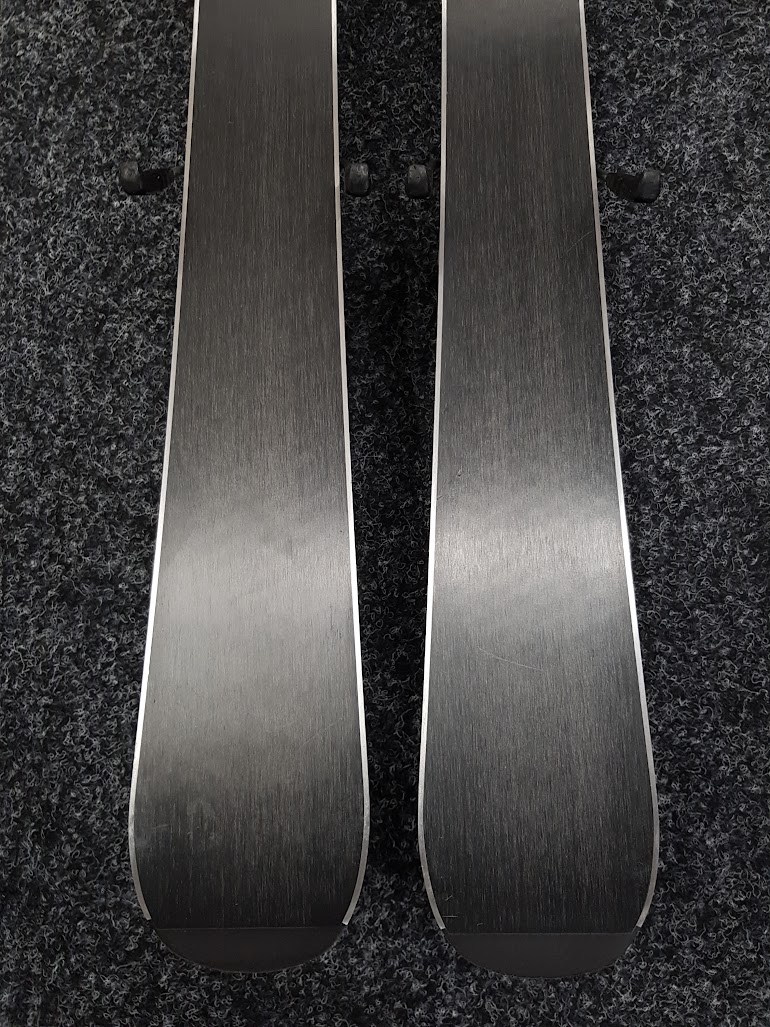 Bazárové lyže Head Integrale