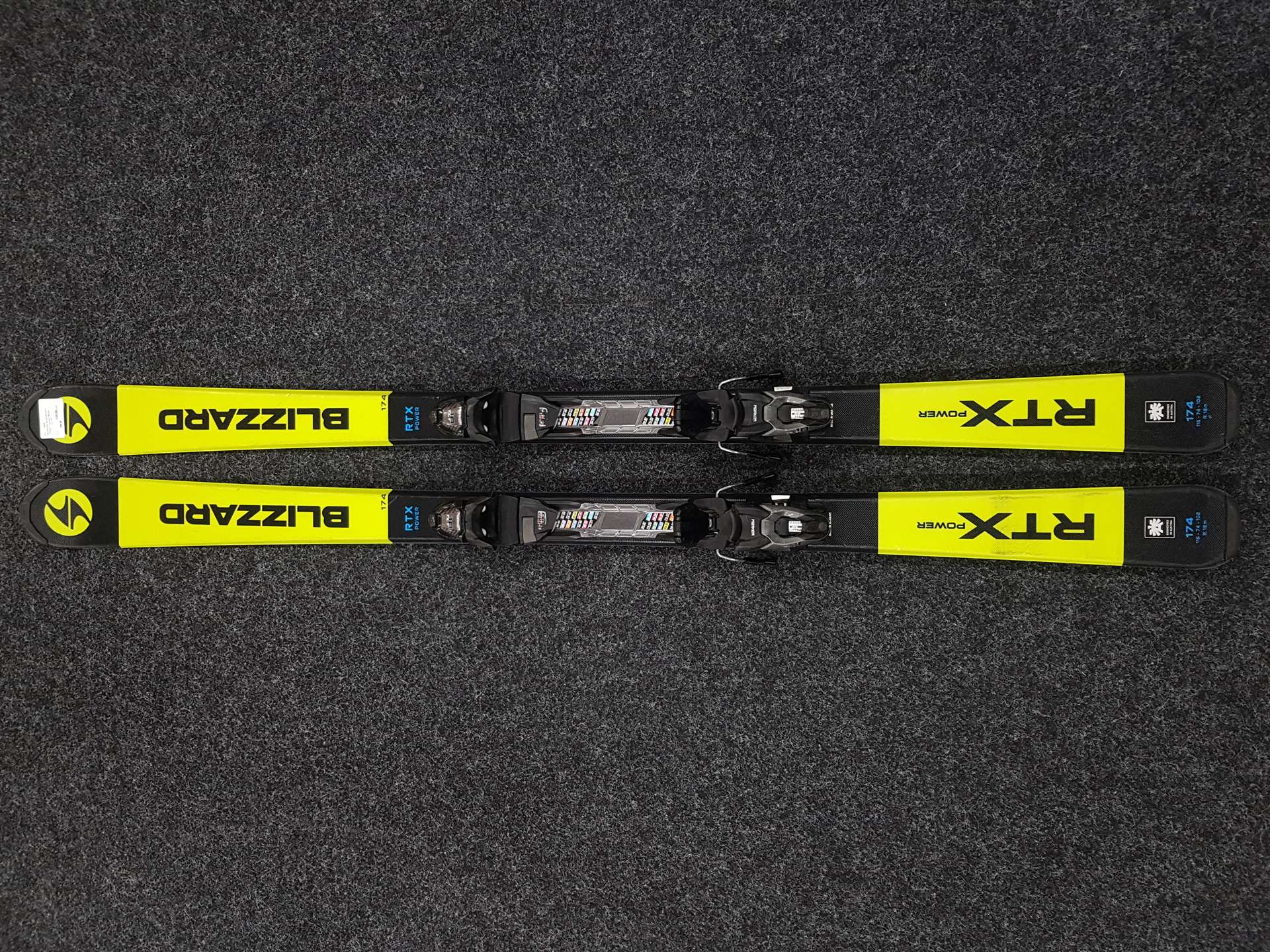 Použité lyže BLIZZARD RTX Power + vázání Marker TLT 10