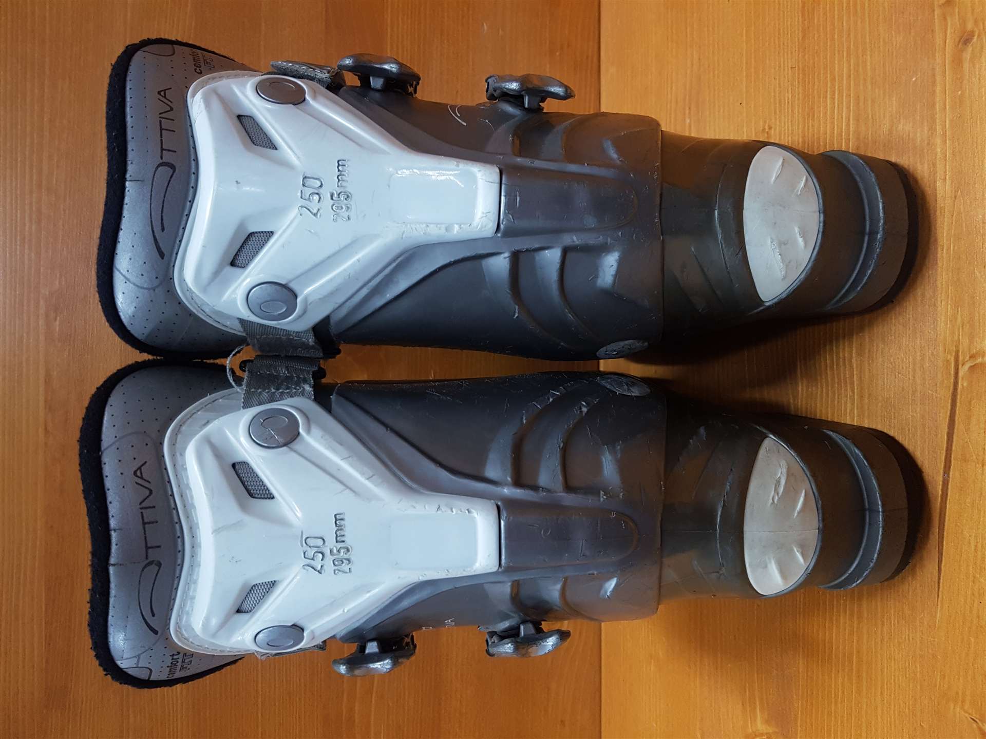 Używane buty narciarskie TECNICA Mojo RT