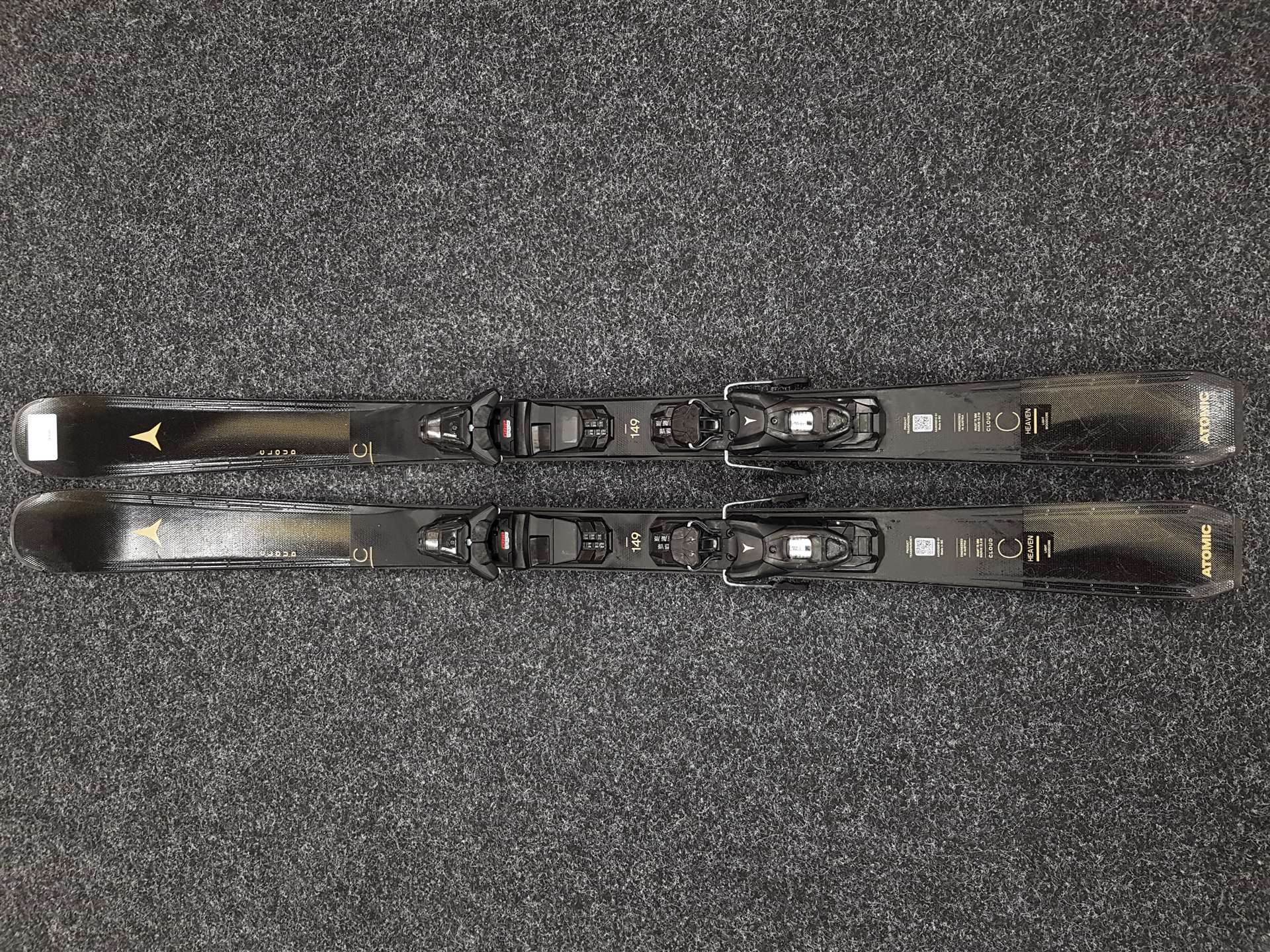Gebrauchte ATOMIC Cloud Heaven Ski + Atomic M 10 Bindungen