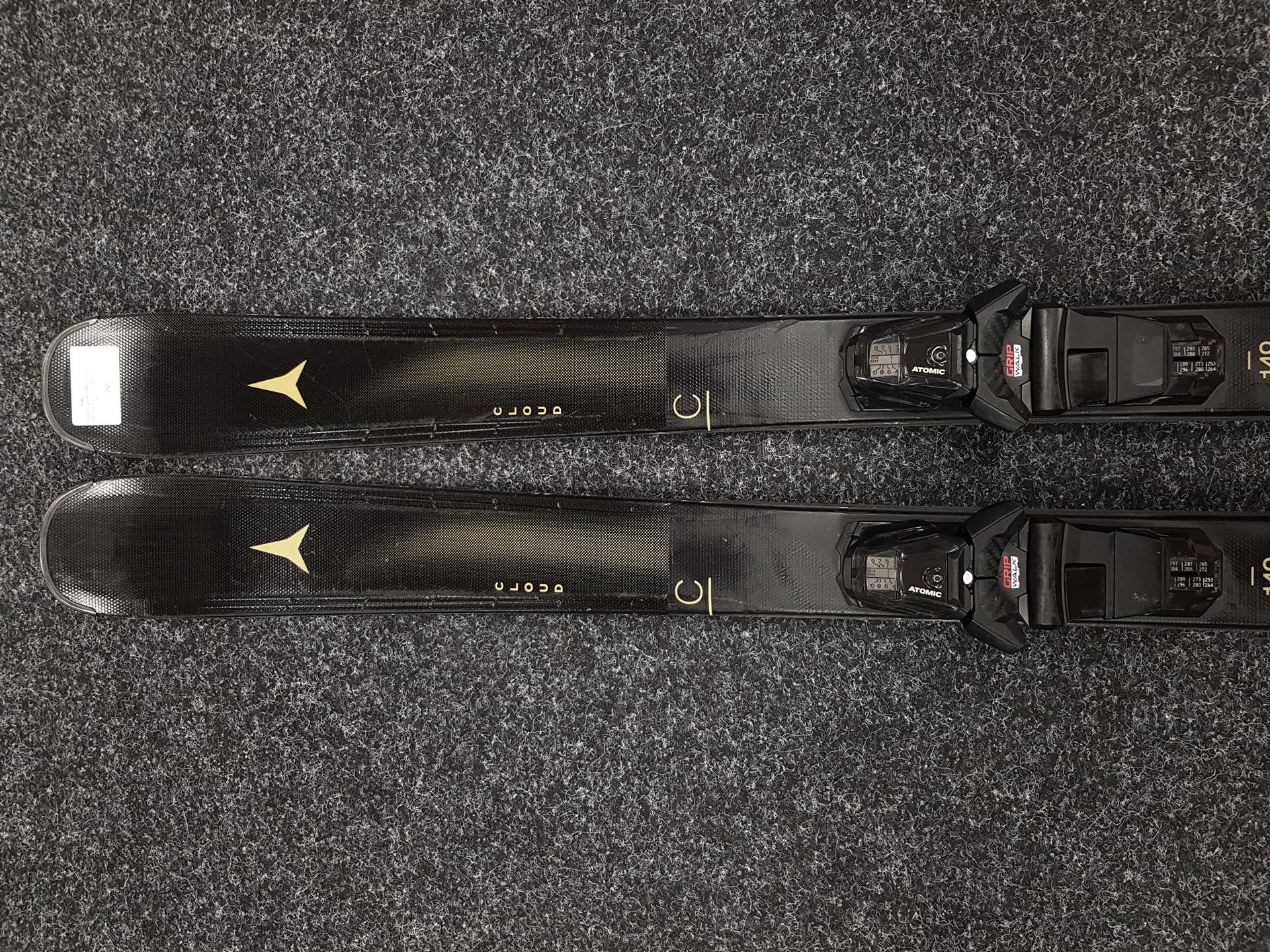 Gebrauchte ATOMIC Cloud Heaven Ski + Atomic M 10 Bindungen