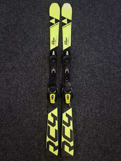 Gebrauchte Fischer RC4 XTR Speed Ski + Fischer RS 10 Bindungen